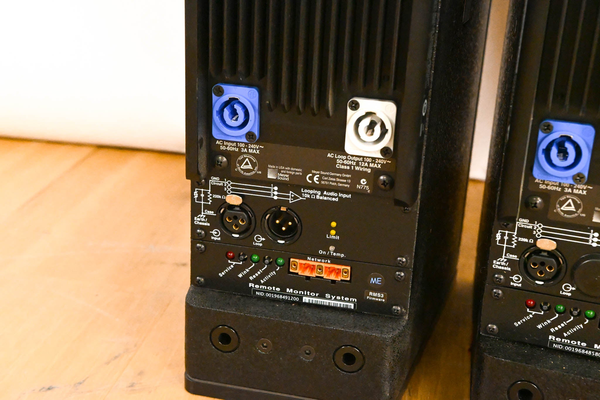 Meyer Sound M1D Ultra-Compact Curvilinear Array Loudspeaker (PAIR)