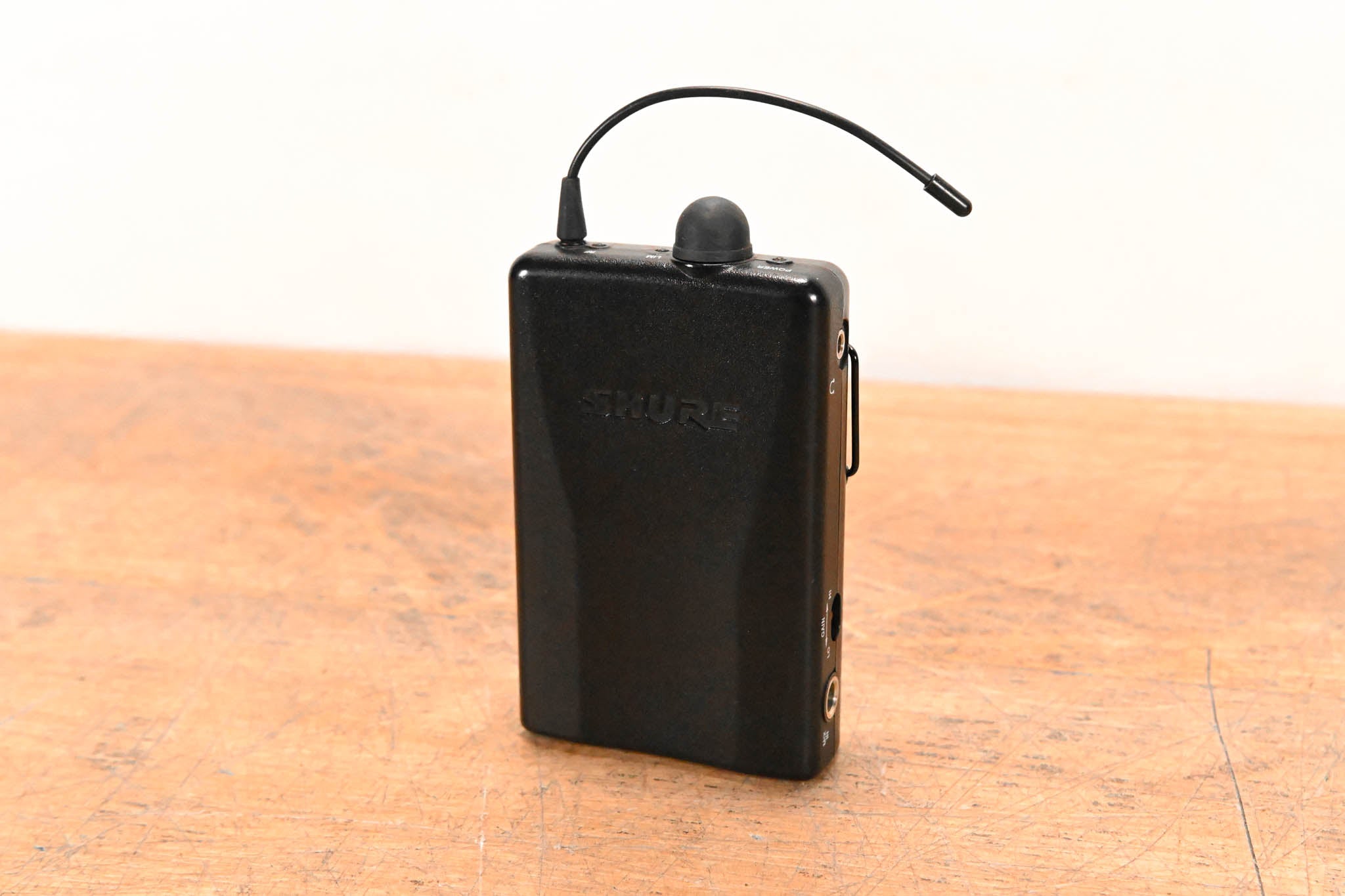 Shure P2R-H2 Wireless Bodypack Receiver - H2 Band: 518-554 MHz