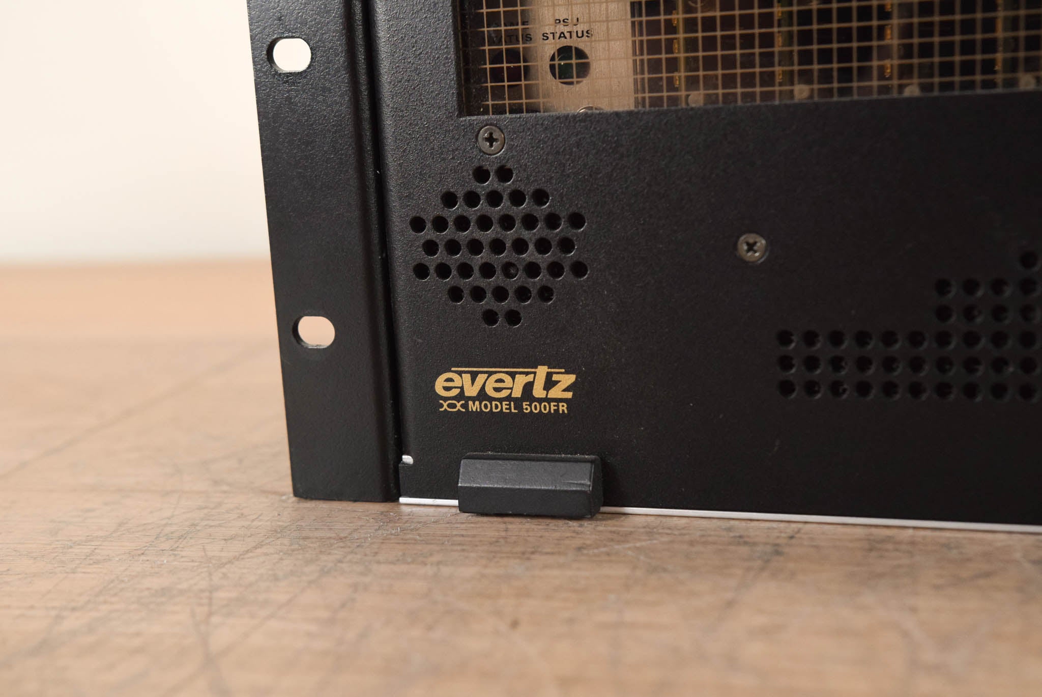 【中古】Portablismgear SC500 DigitalScratch Evertz 500FR Compact High Density Video Distribution Frame