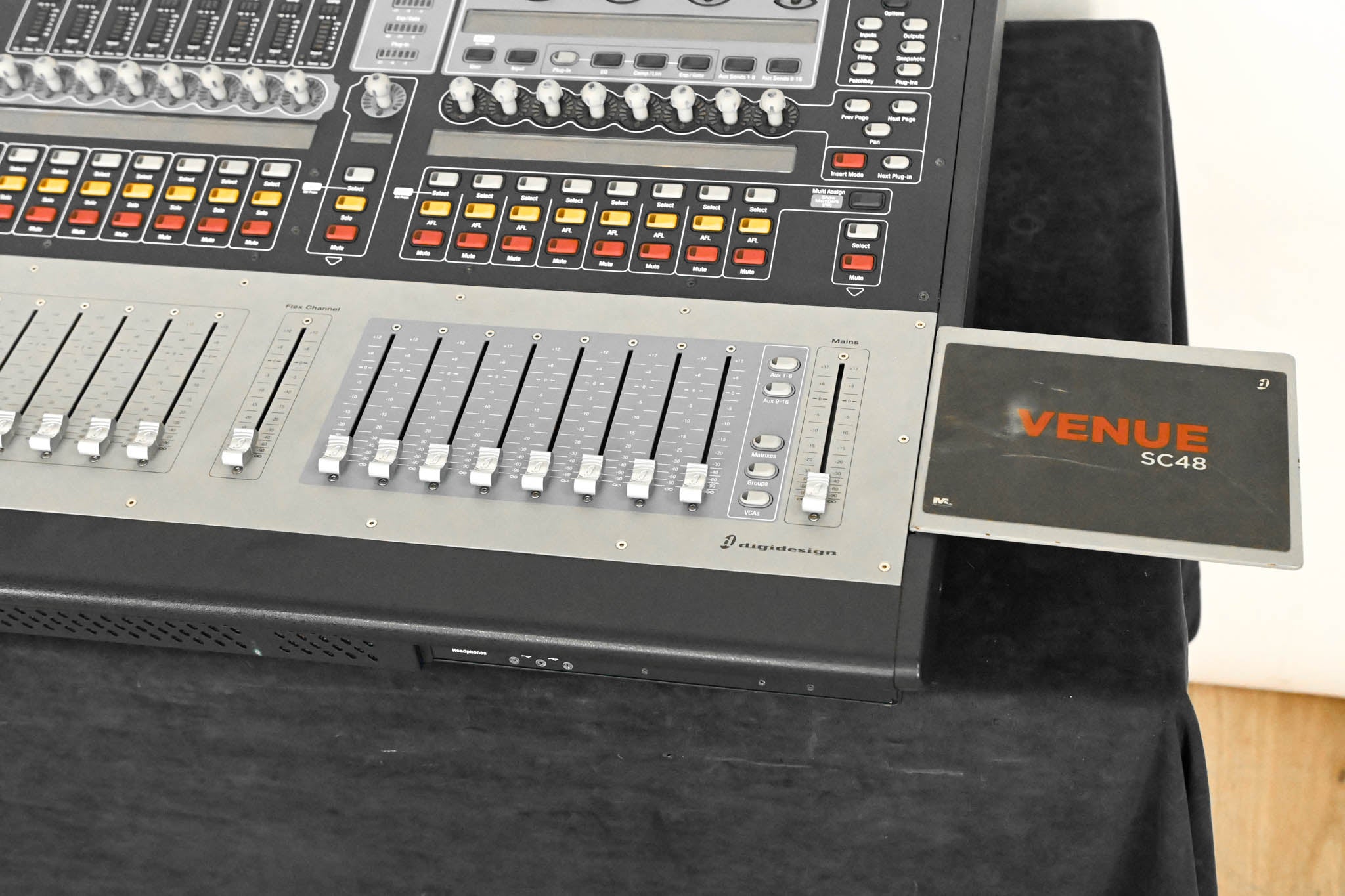 AVID VENUE SC48 Digital Audio Mixing Console