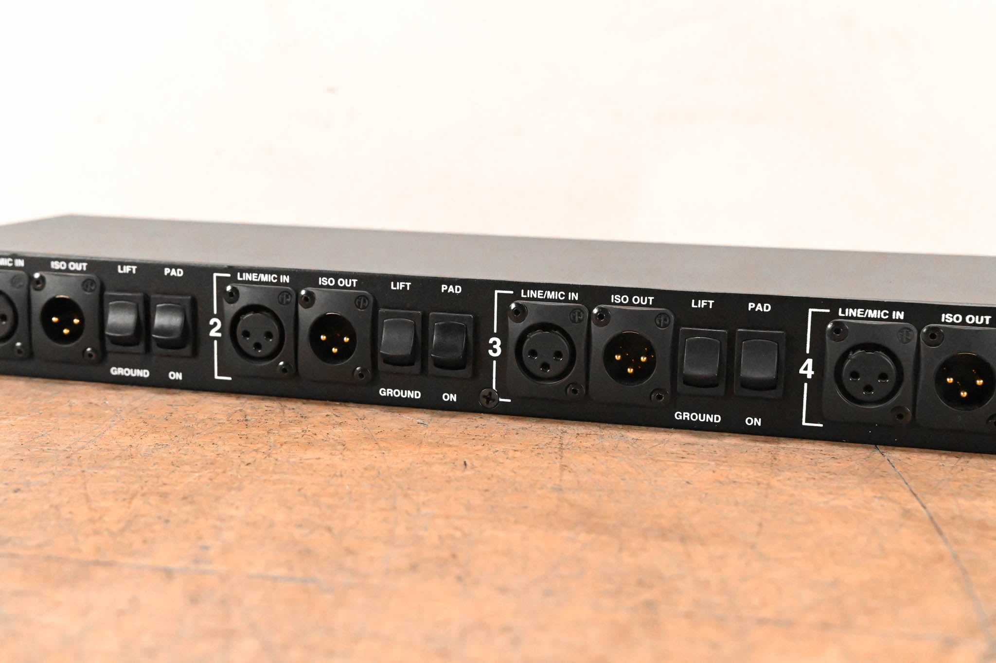 Horizon MS-4 4-Channel Rackmount Mic Splitter