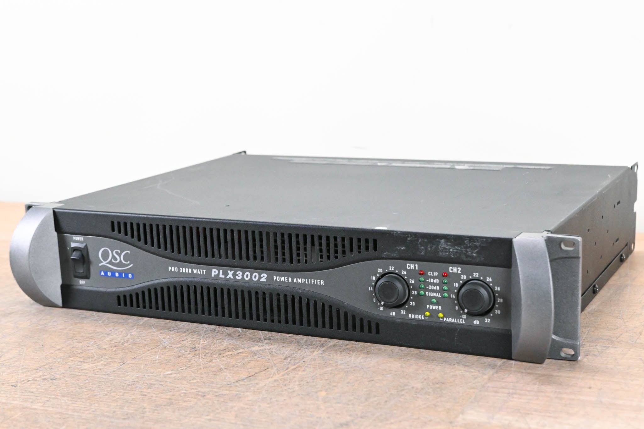 QSC PLX3002 2-Channel Power Amplifier