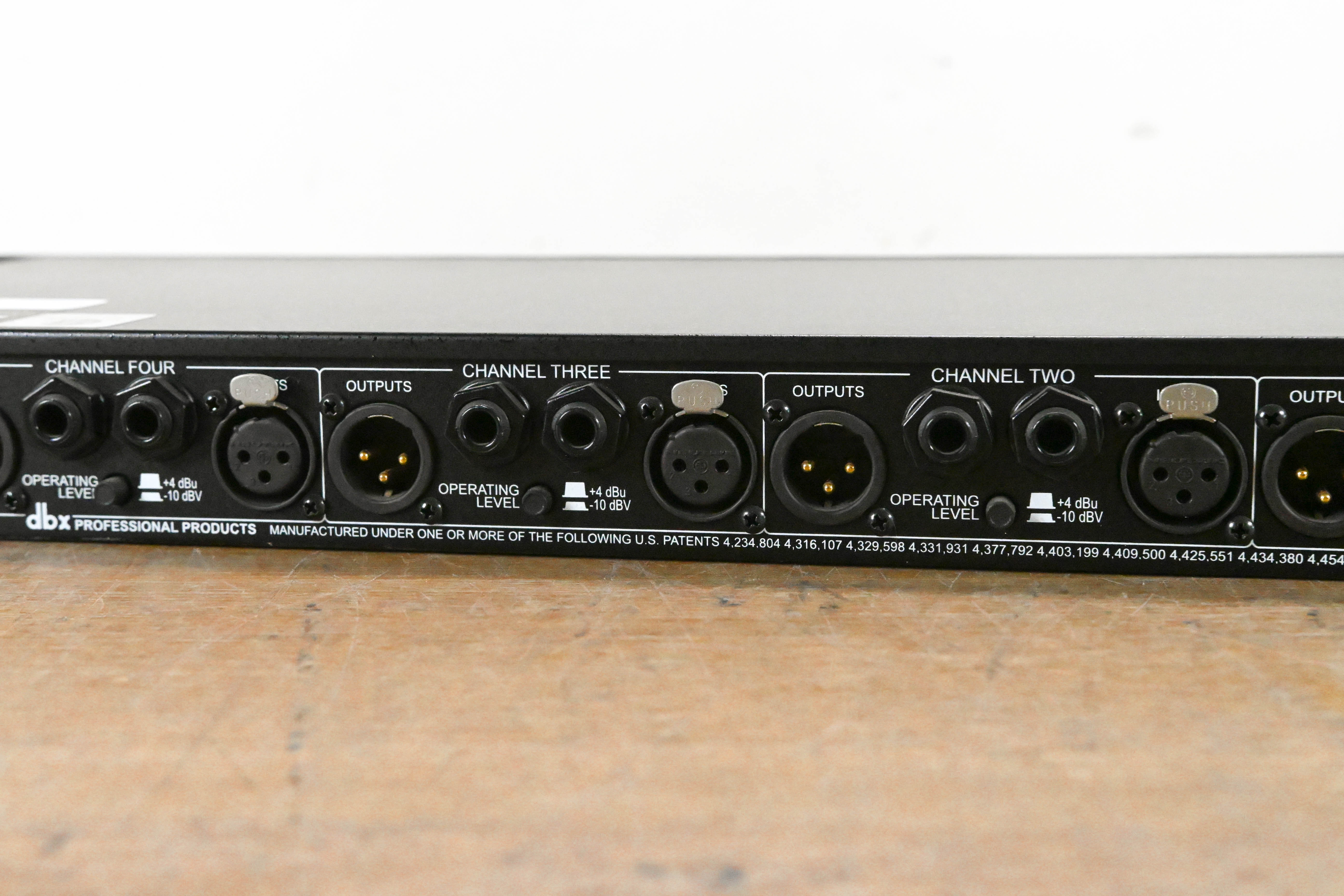 dbx 1046 Quad Compressor/Limiter