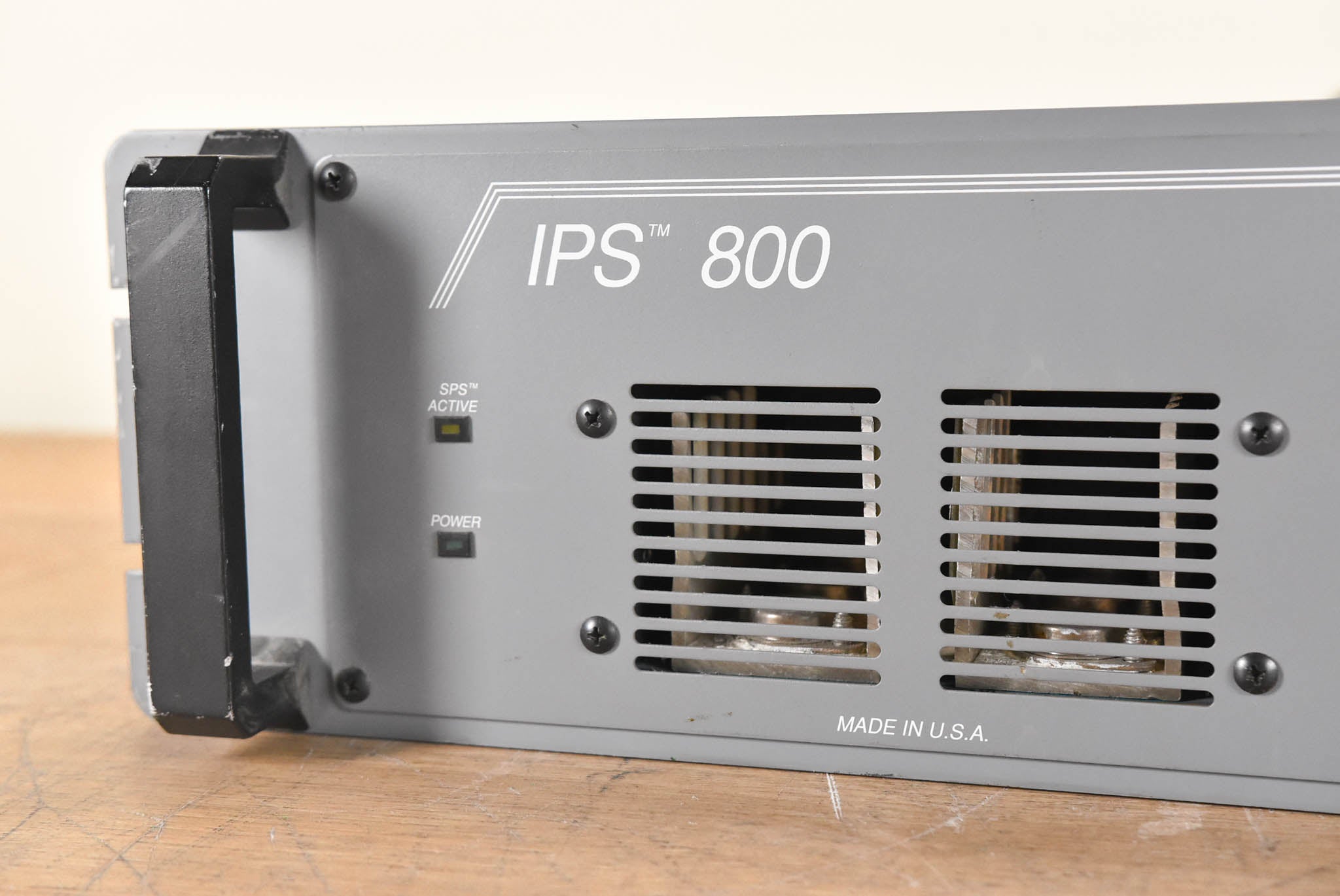 Peavey IPS 800 2-Channel Power Amplifier