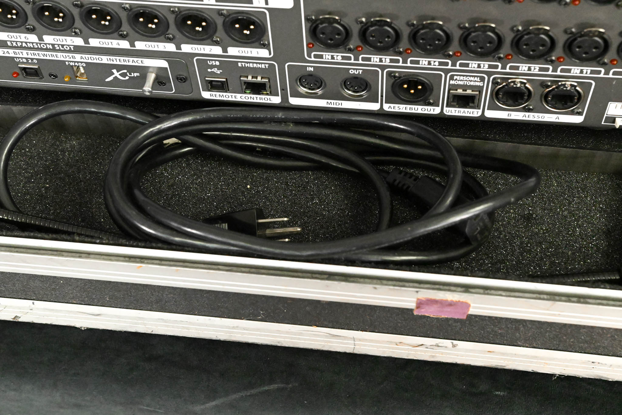Behringer X32 Compact 40-Channel Digital Audio Console