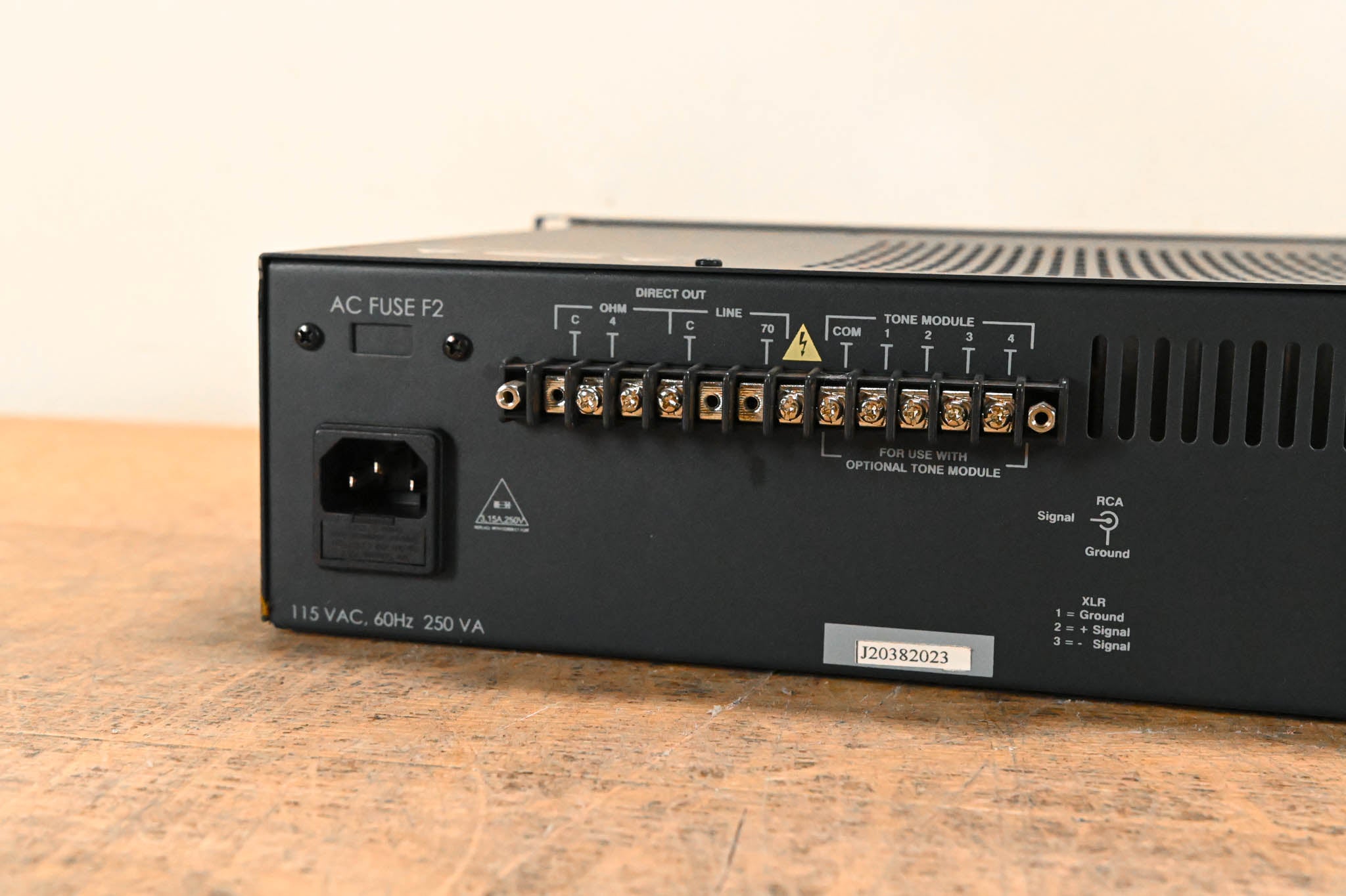 Australian Monitor AMC 60 60-Watt 2RU Mixer-Amplifier