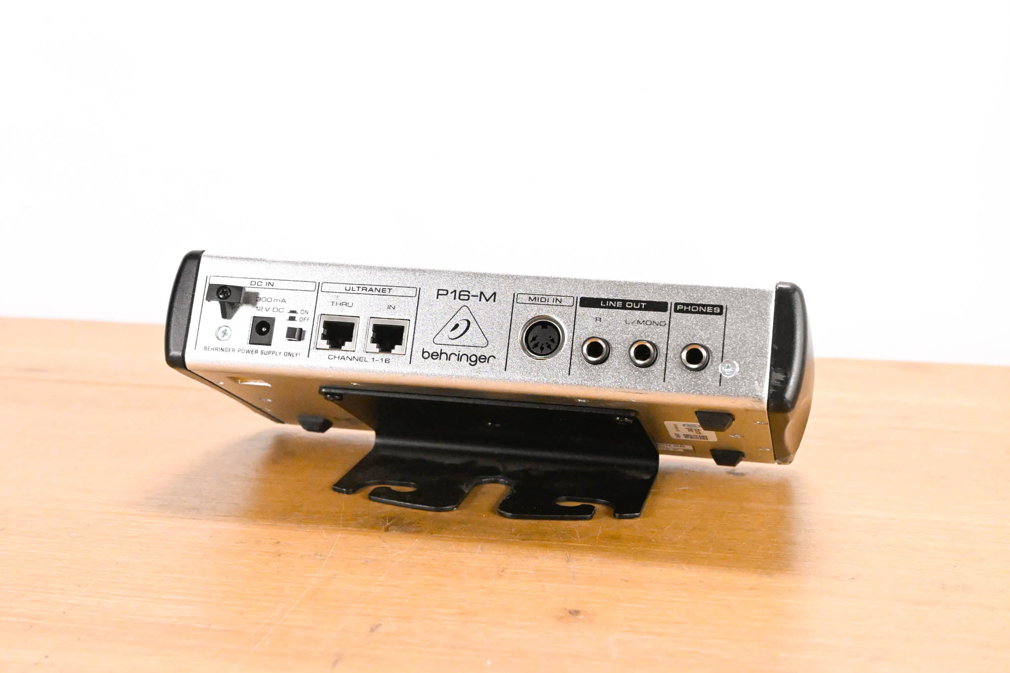 Behringer Powerplay P16-M 16-Channel Digital Personal Mixer