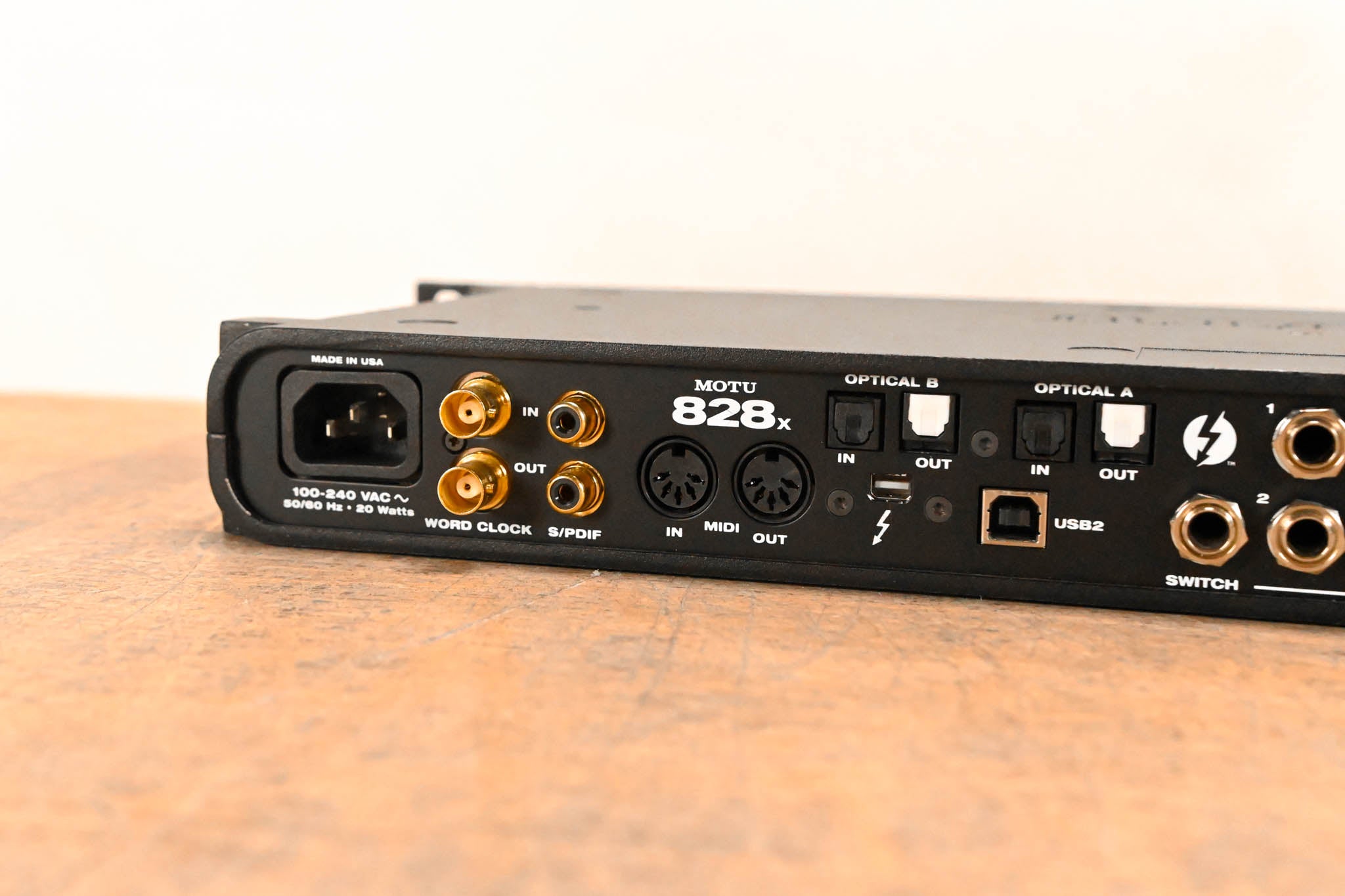 MOTU 828x 28x30 Thunderbolt / USB 2.0 Audio Interface
