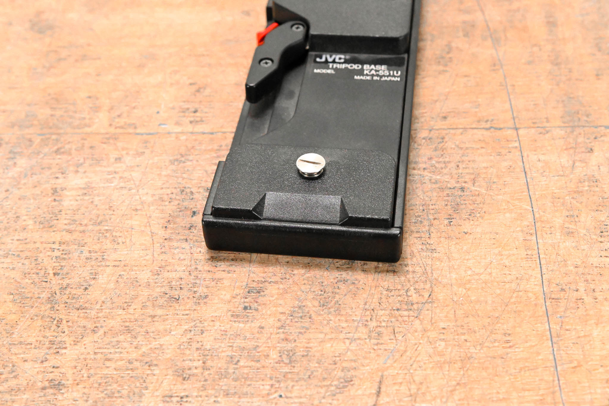 JVC KA-551U Tripod Adapter Plate