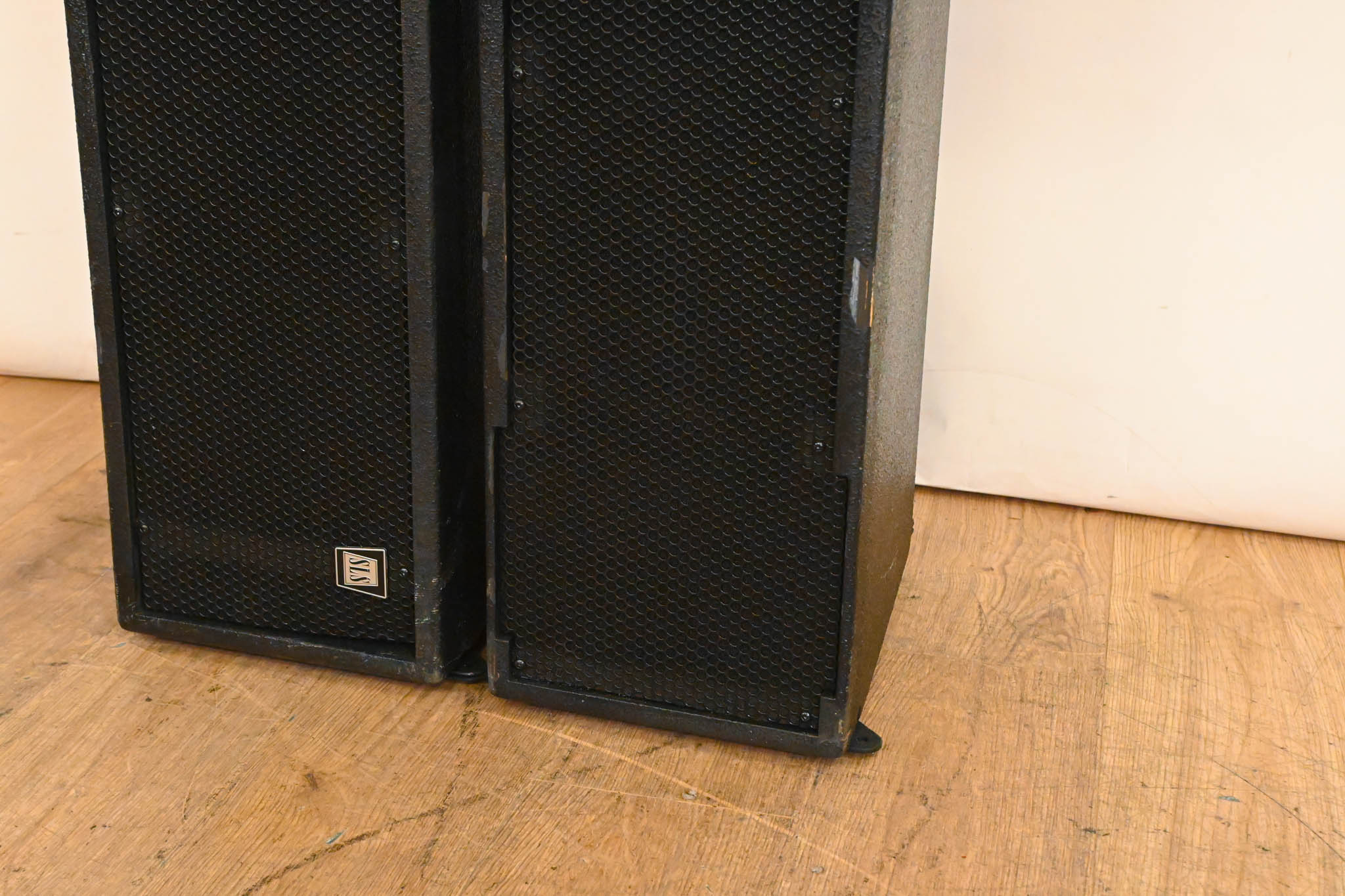 SLS LS8800 Full-Range Line Array Module (PAIR)