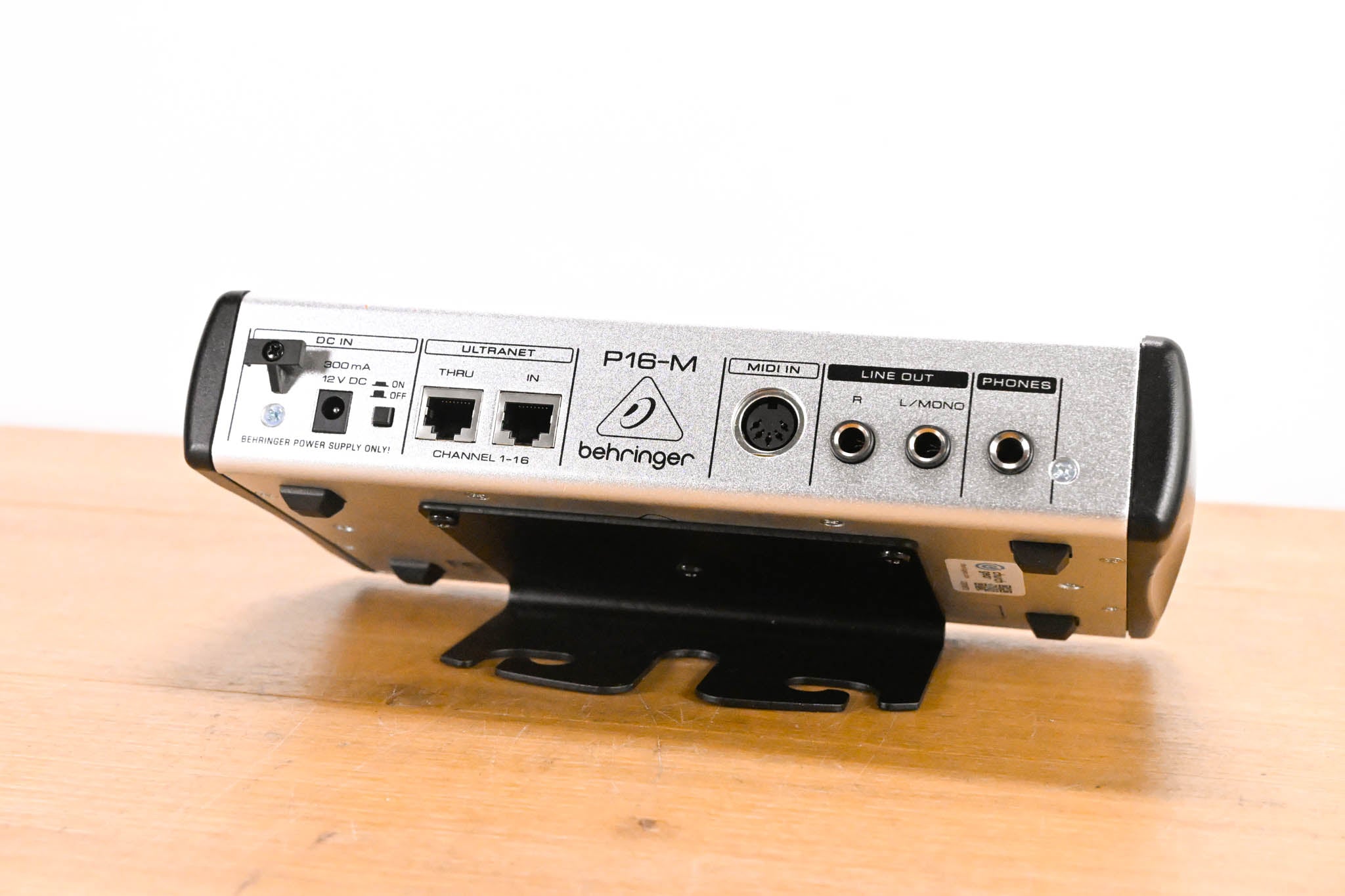 Behringer Powerplay P16-M 16-Channel Digital Personal Mixer