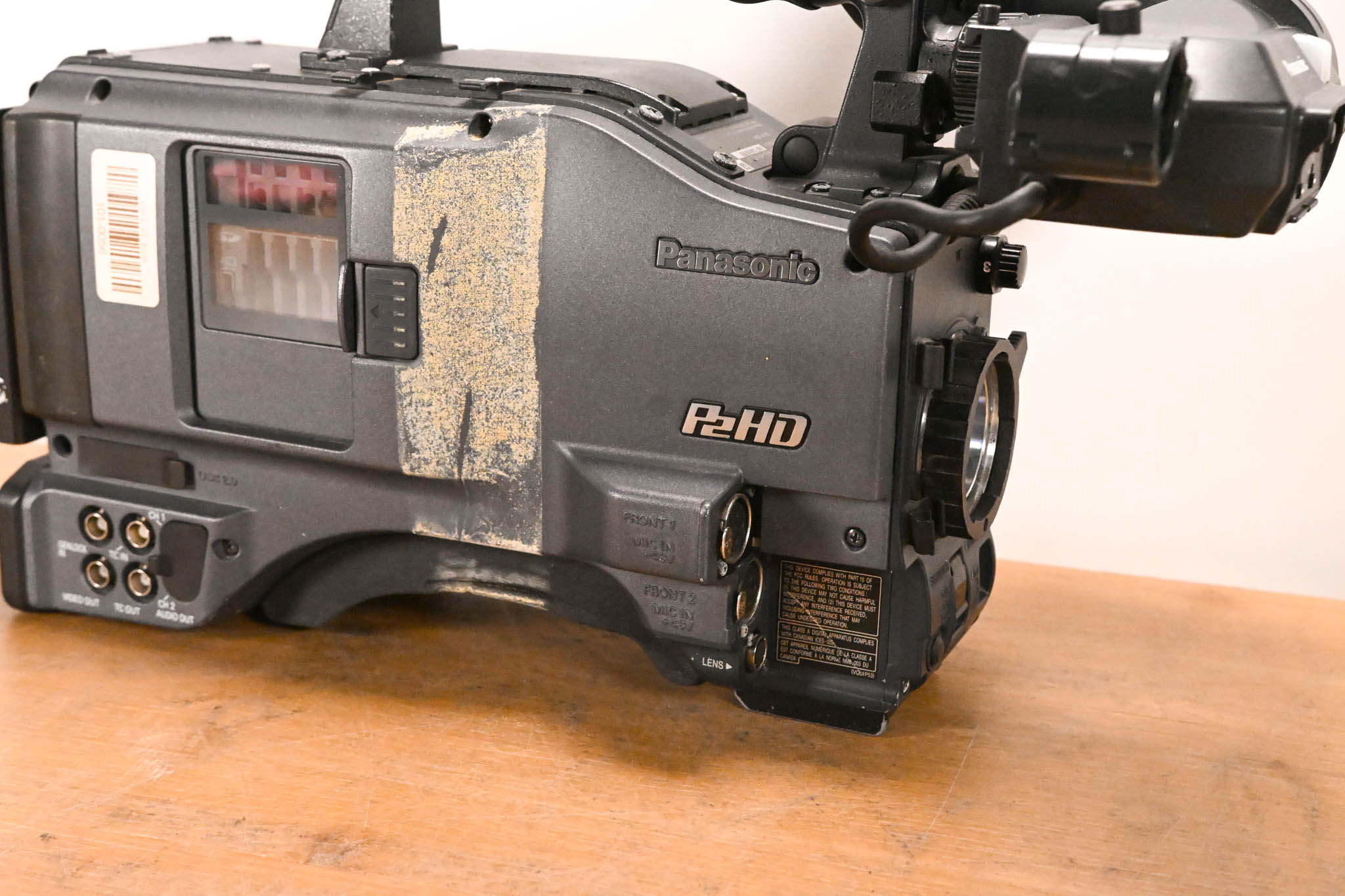 Panasonic AG-HPX500P 2/3" Shoulder-Mounted P2HD Camcorder