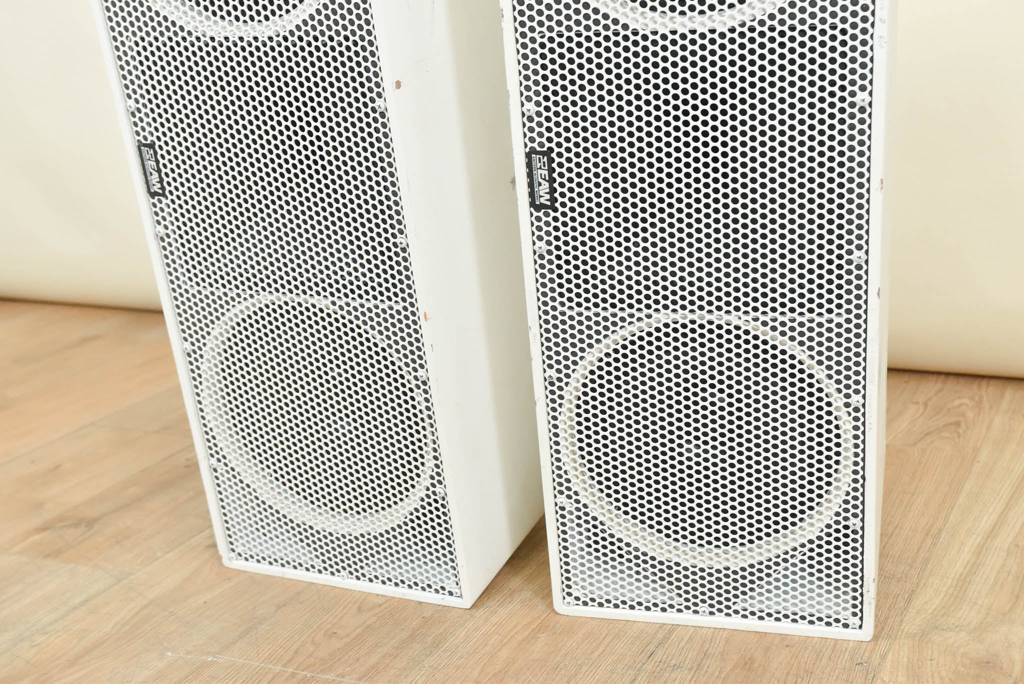 EAW UB82 2-Way Passive Full Range Loudspeaker (PAIR)