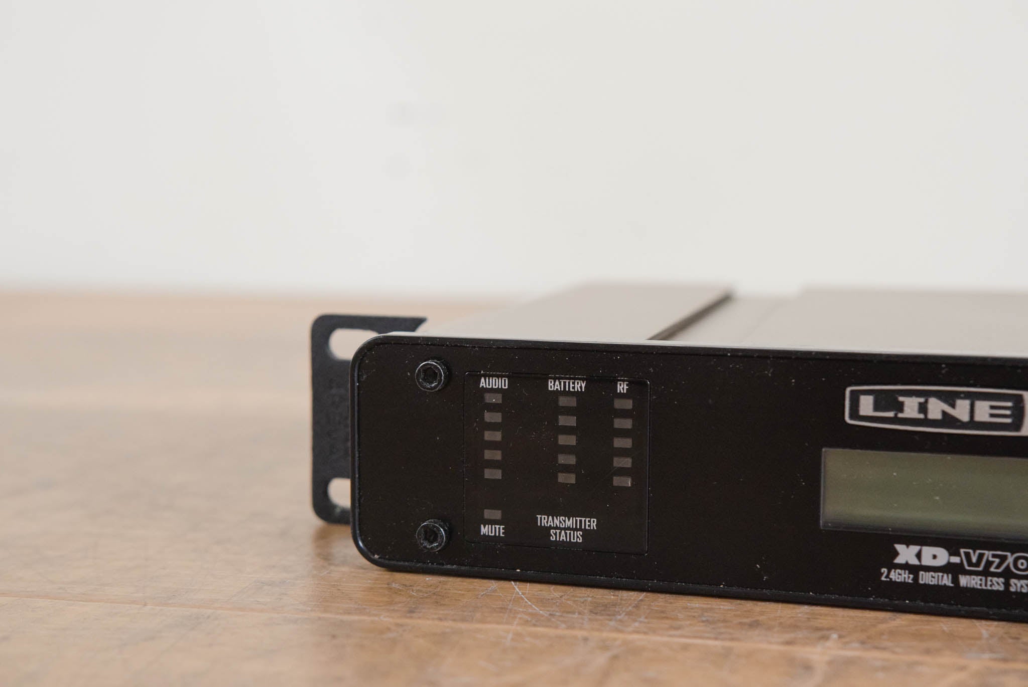 Line 6 RX212 XD-V70 Digital Wireless Mic Receiver (NO POWER SUPPLY)