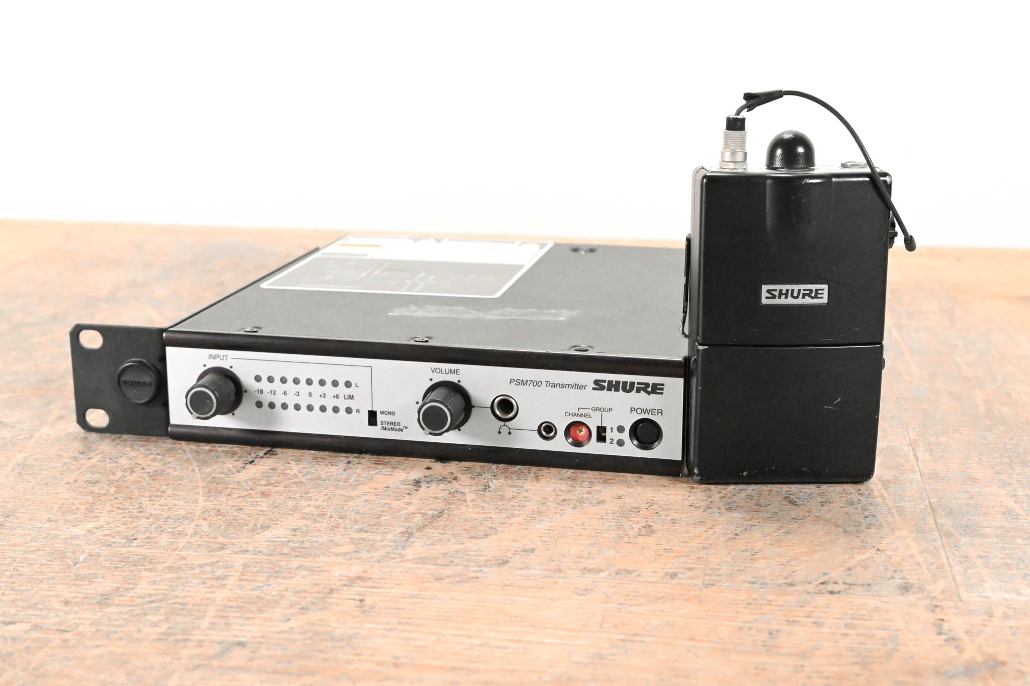 Shure PSM 700 Wireless In-Ear Monitoring System - HF Band: 722-746 MHz