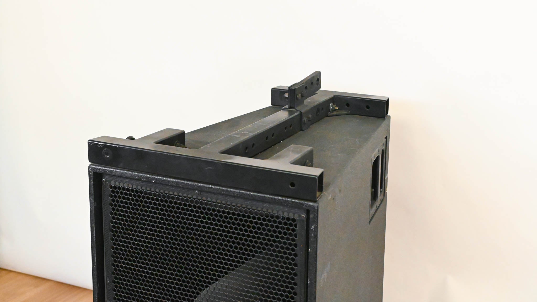 Meyer Sound MSL-4 Self-Powered Reinforcement Loudspeaker