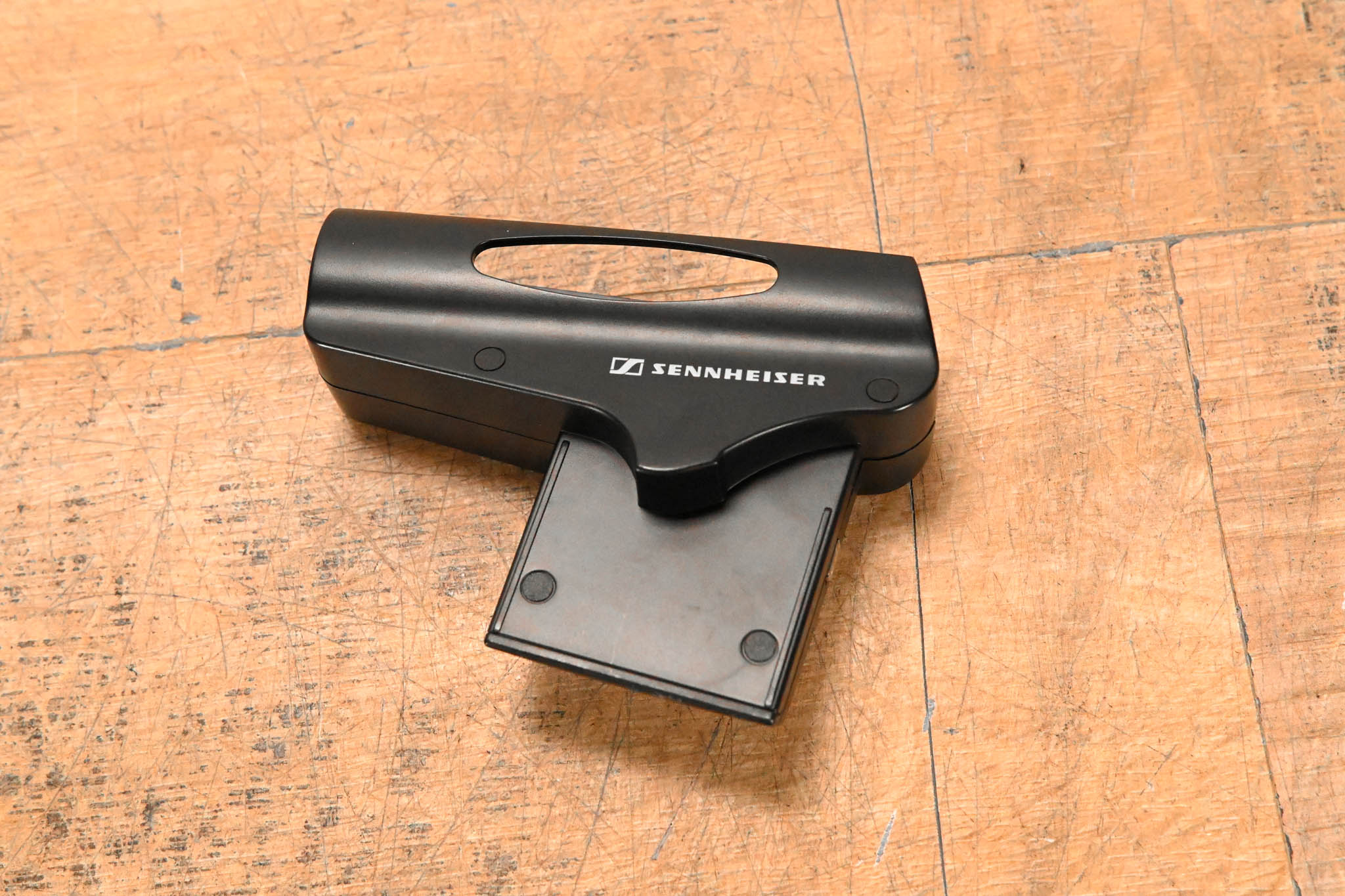 Sennheiser LA 2 Charging Adapter