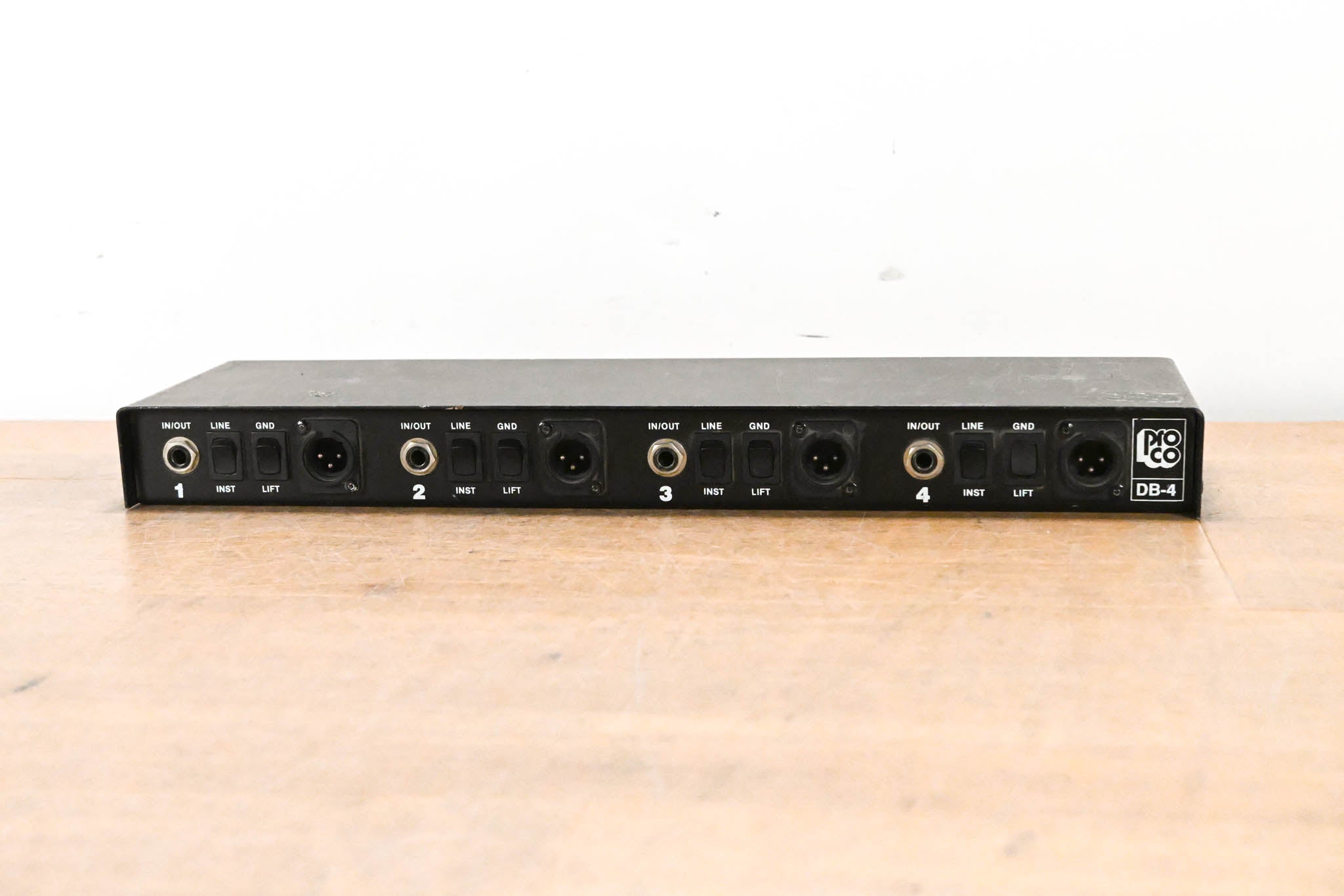 ProCo DB-4 4-Channel Passive Rackmount Direct Box