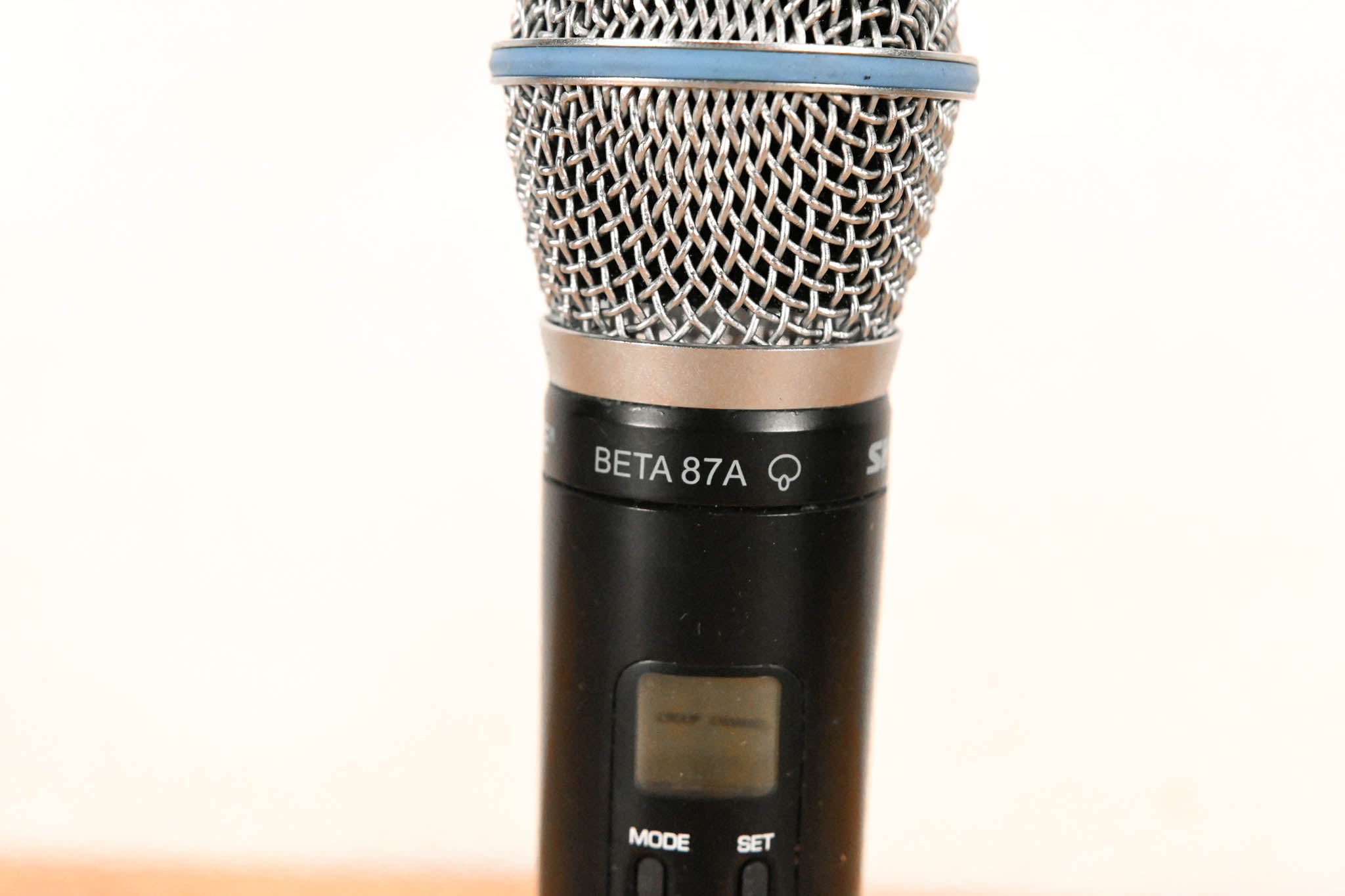 Shure ULX2/BETA87A Wireless Handheld Transmitter - J1 Band: 554-590 MHz