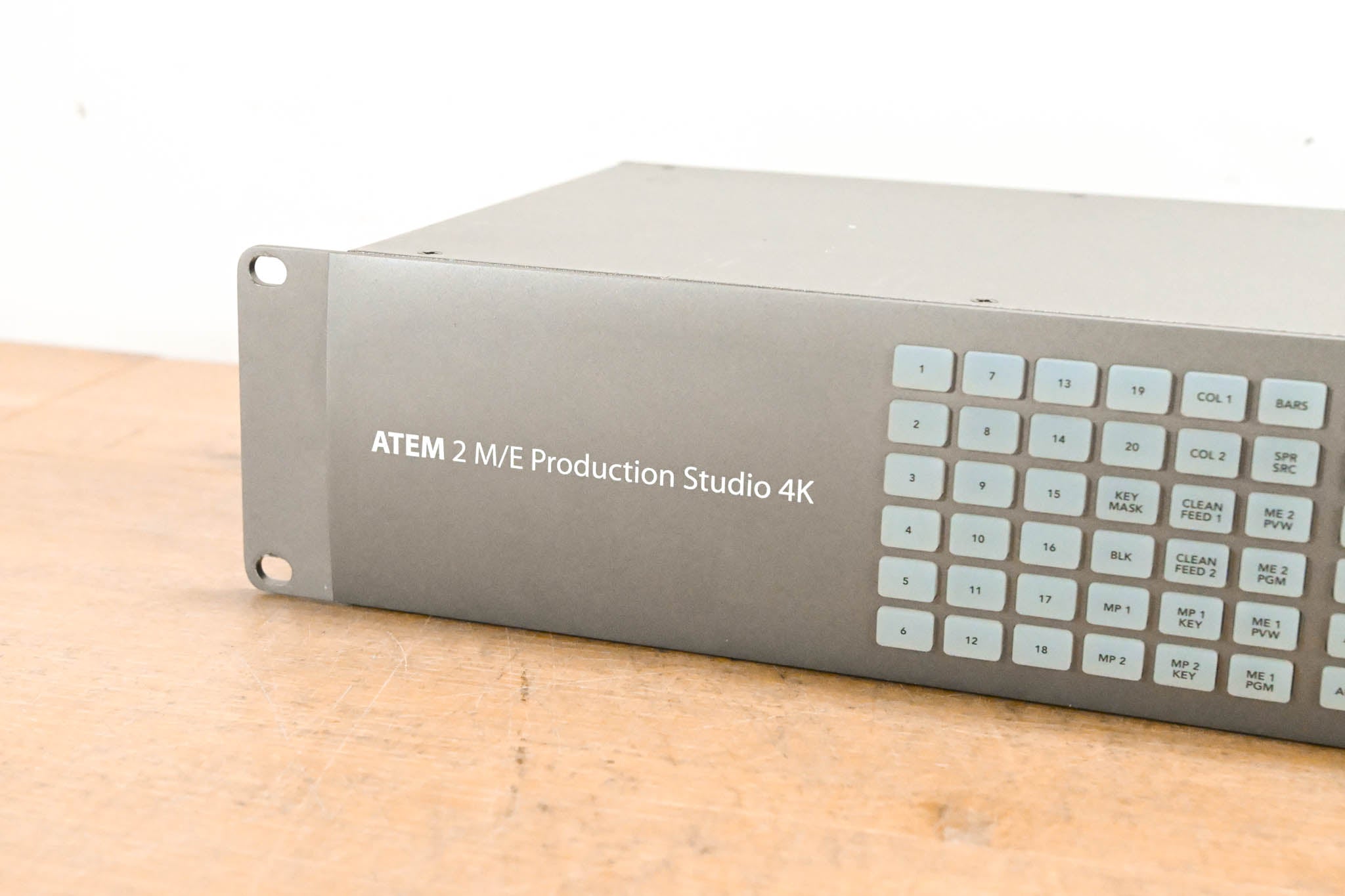 Blackmagic Design ATEM 2 M/E Production Studio 4K