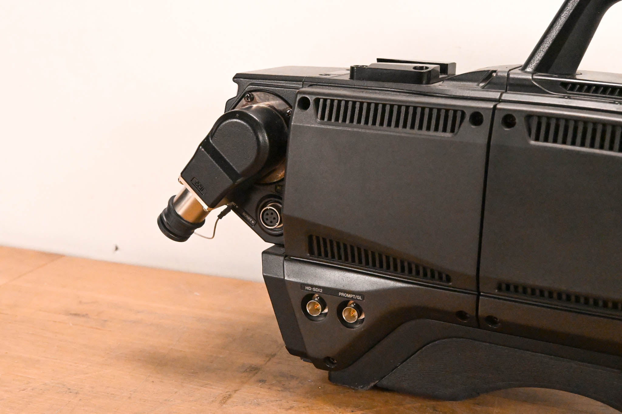 Hitachi Z-HD5000 HDTV Camera with CA-HF1000 Camera Adaptor