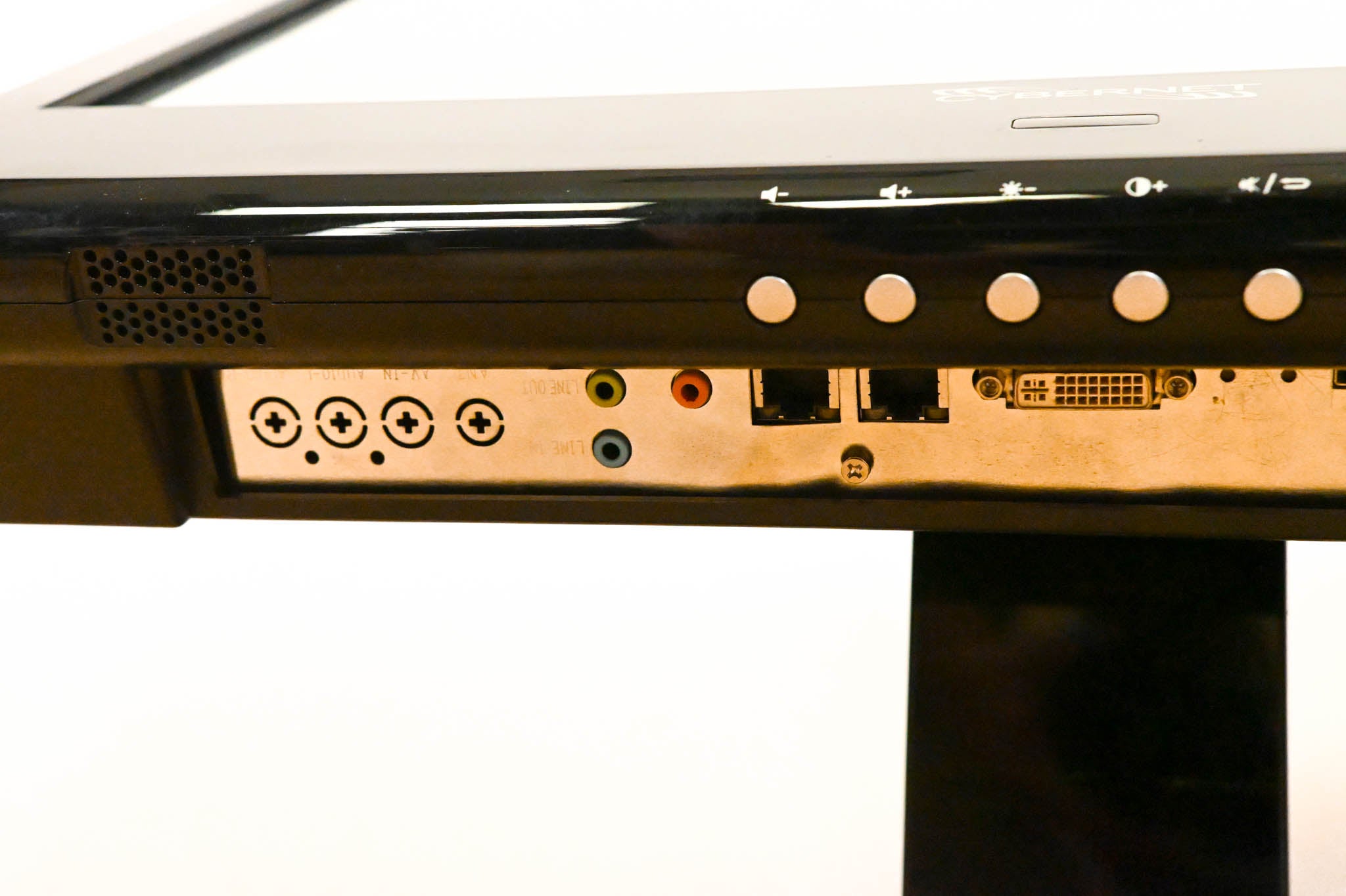 CyberNet iOne H6 20” Enterprise Grade All-in-One PC