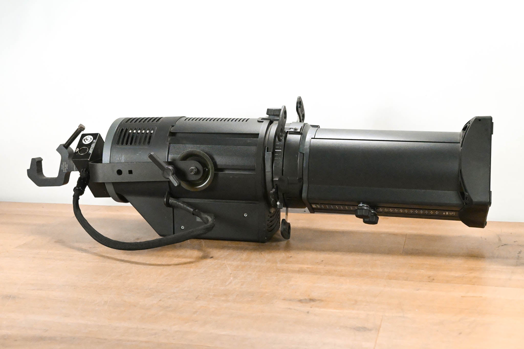 Philips Selecon PLPROFILE4 LED Luminaire w/ SPX 15-35 Degree Zoom Tube