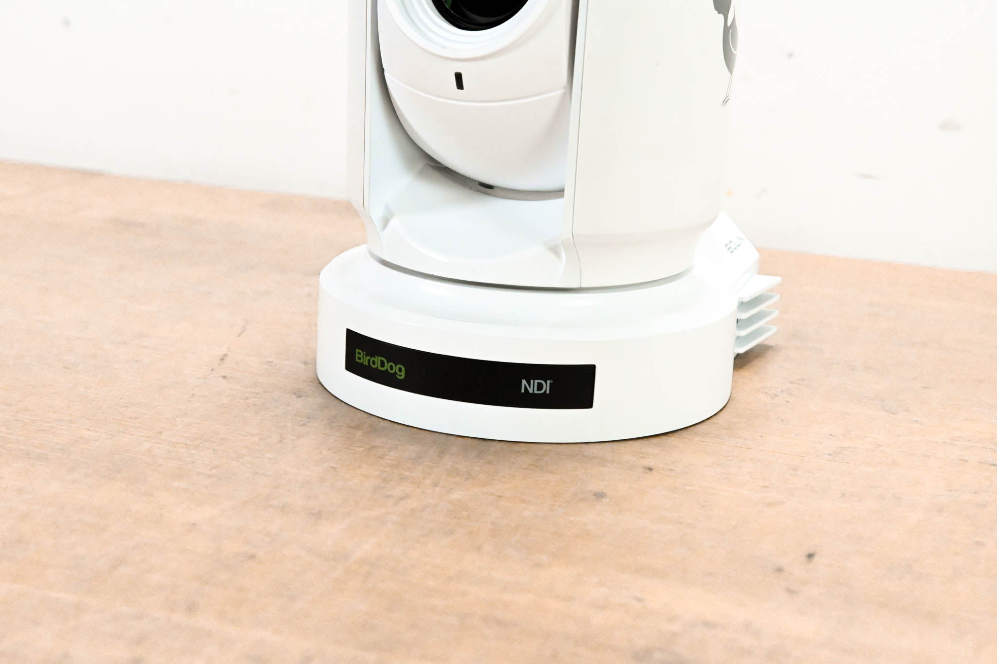 BirdDog EYES P200 1080P 30X FULL NDI PTZ Camera (White)