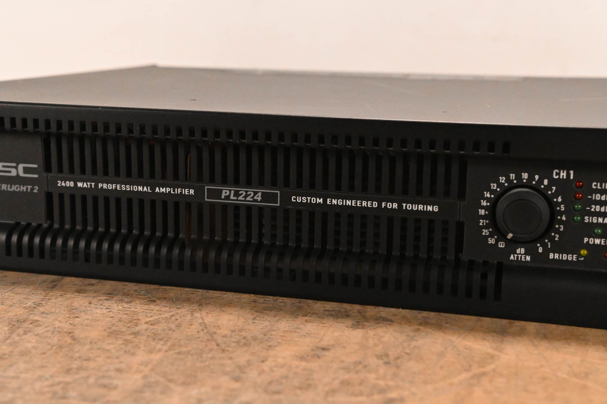 QSC PL224 PowerLight 2 Series 2-Channel Power Amplifier