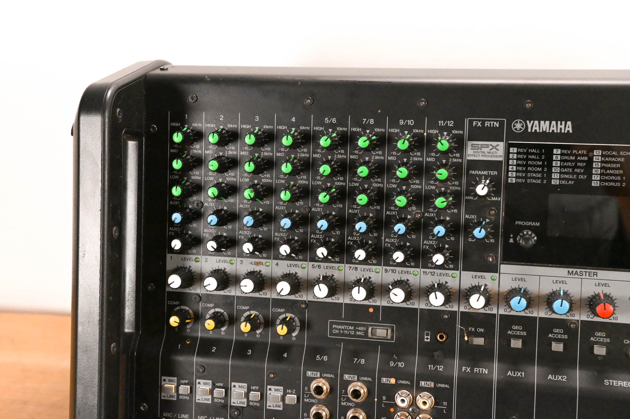 Yamaha EMX7 12-Channel 1420W Powered Mixer