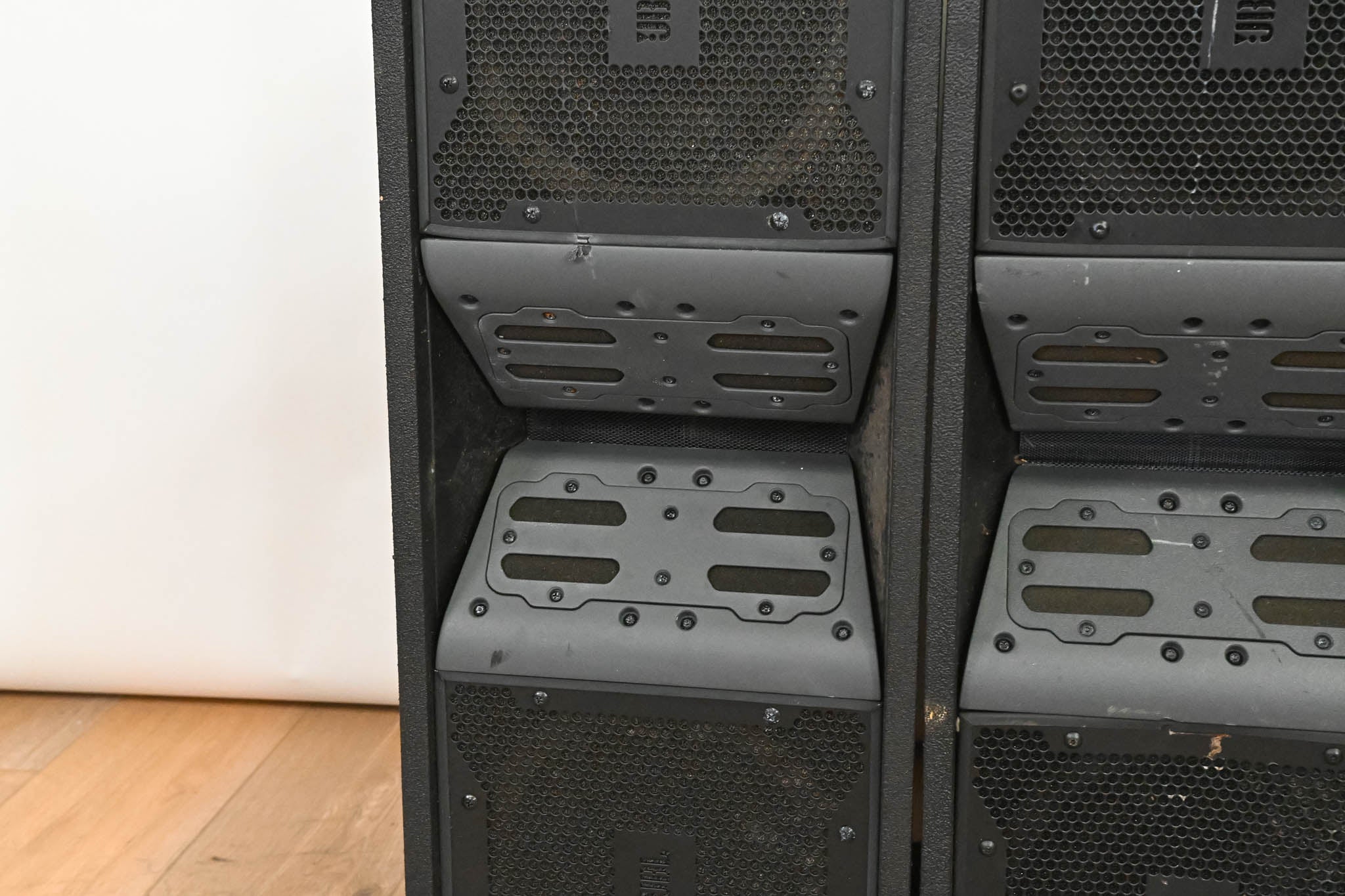 JBL VT4887 Compact Bi-Amplified 3-Way Line Array Element (PAIR)