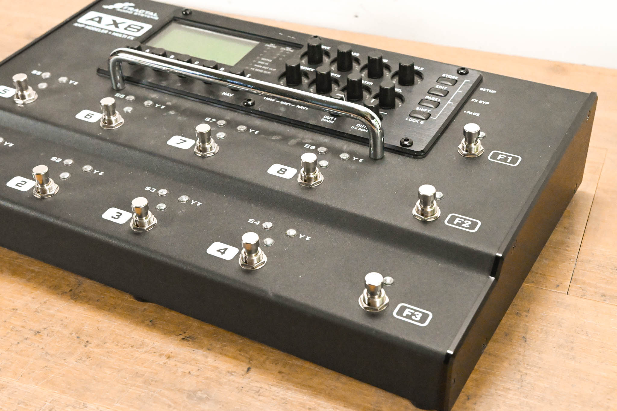 Fractal Audio Systems AX8 Amp Modeler and Multi FX