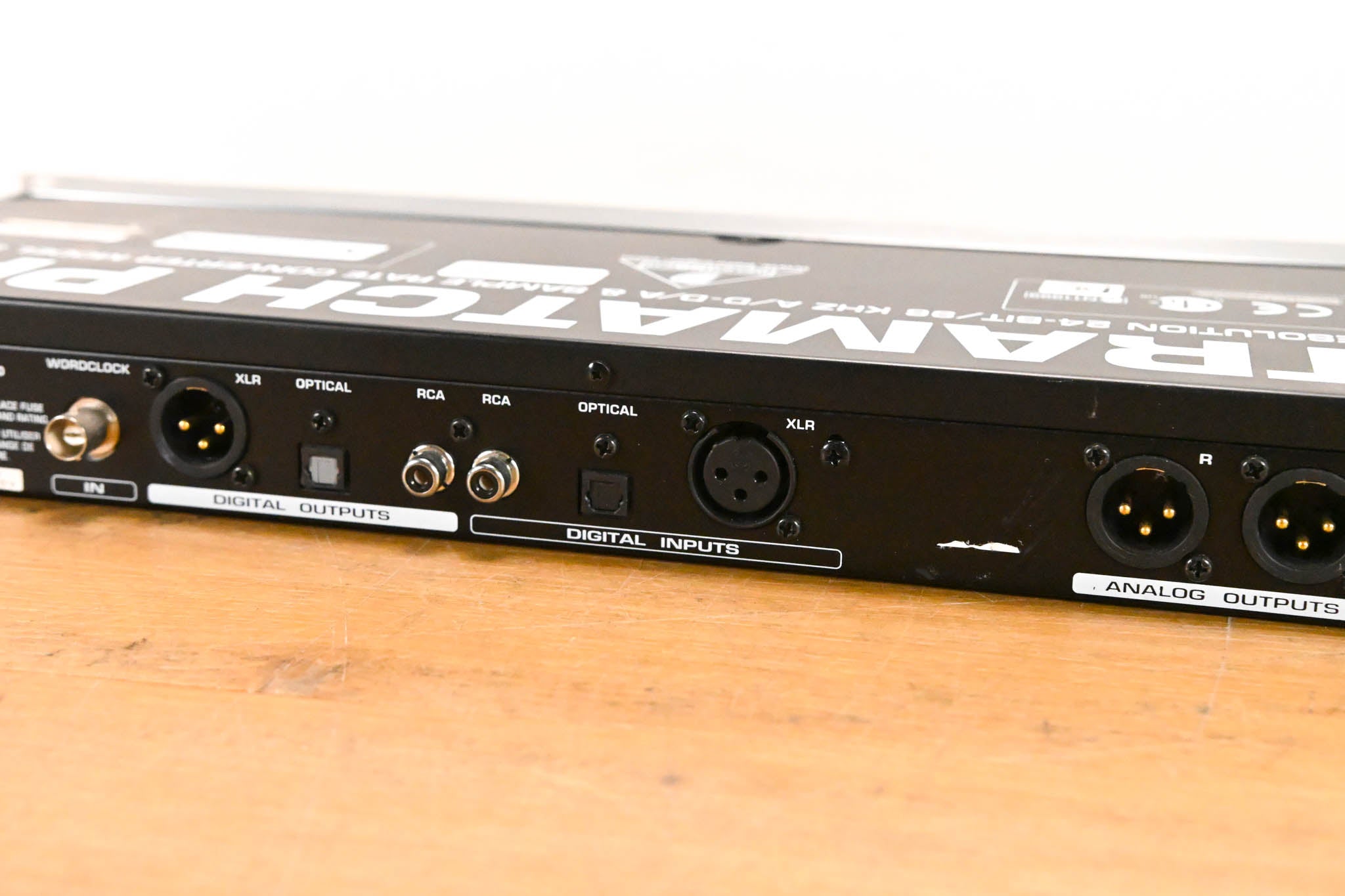 Behringer ULTRAMATCH PRO SRC2496 Sample Rate Converter