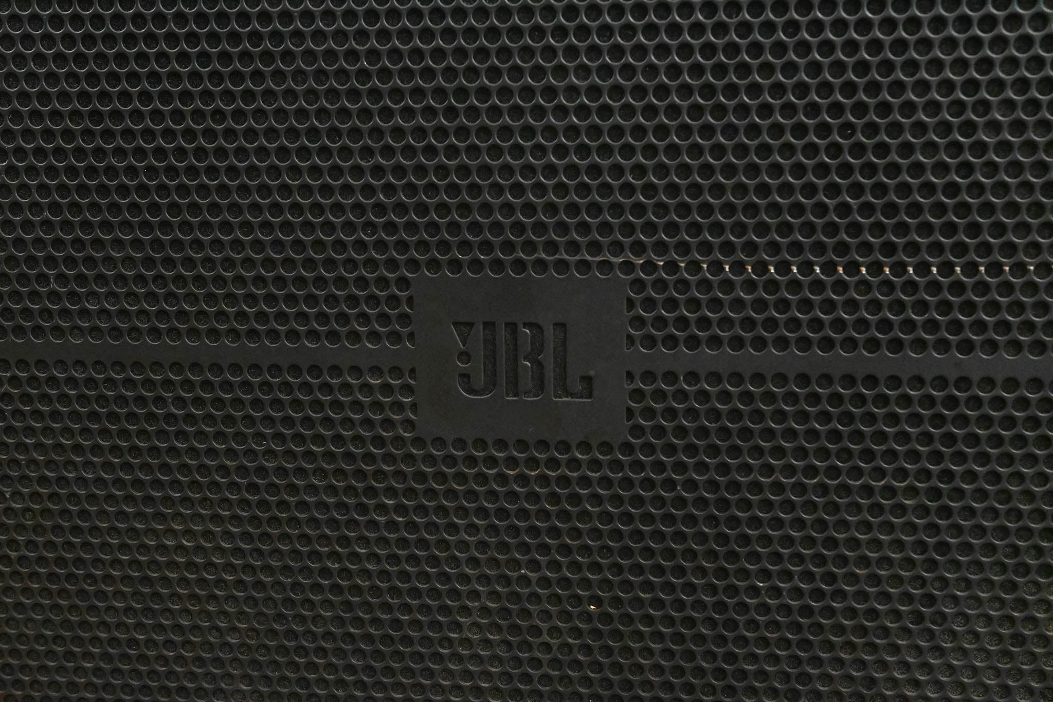 JBL VRX918SP 18-inch Powered Flyable Subwoofer