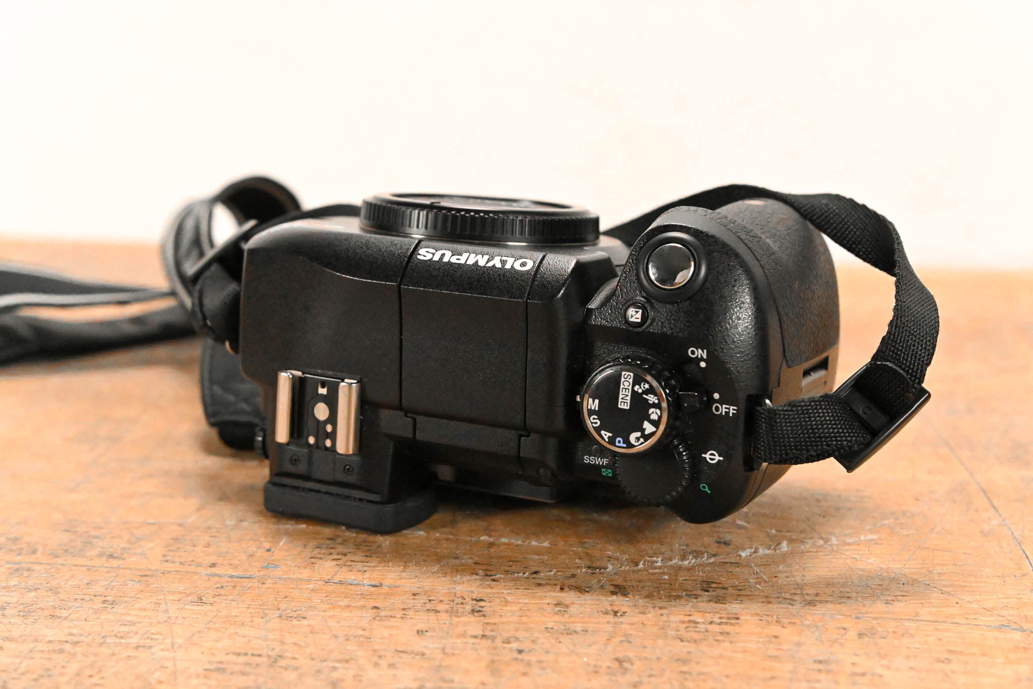 Olympus E-330 Digital SLR Camera