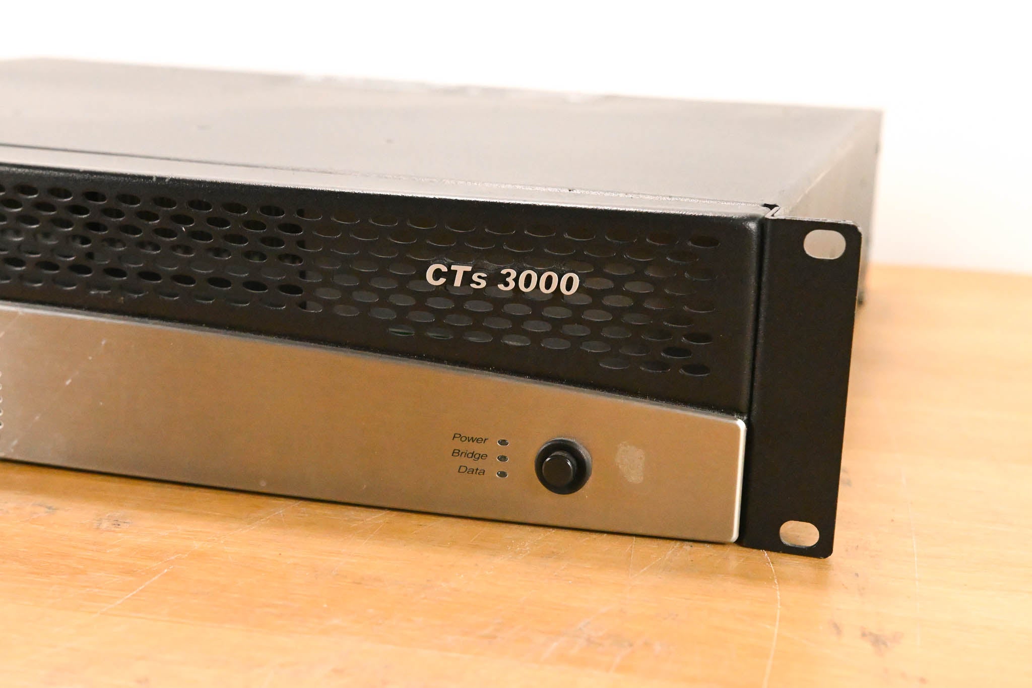 Crown CTs 3000 Two-Channel 1500W Power Amplifier