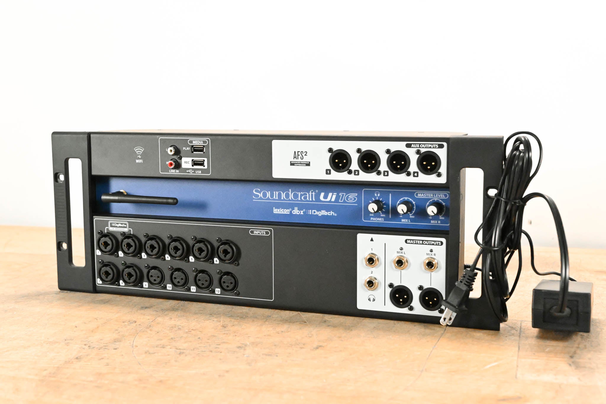 Soundcraft Ui16 16-Input Remote-Controlled Digital Mixer