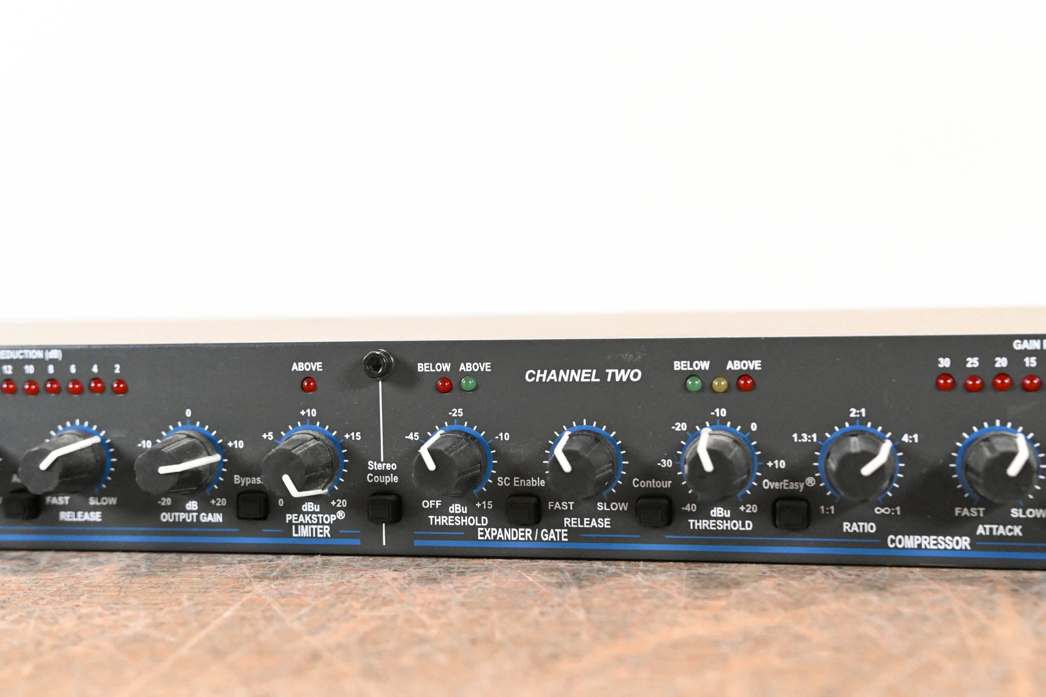 dbx 166XL 2-Channel Compressor/Limiter/Gate