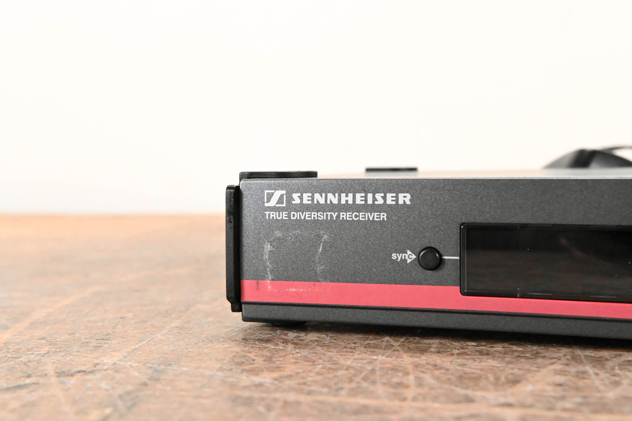 Sennheiser EM 100 G3 Wireless Receiver - B Range: 626-668 MHz