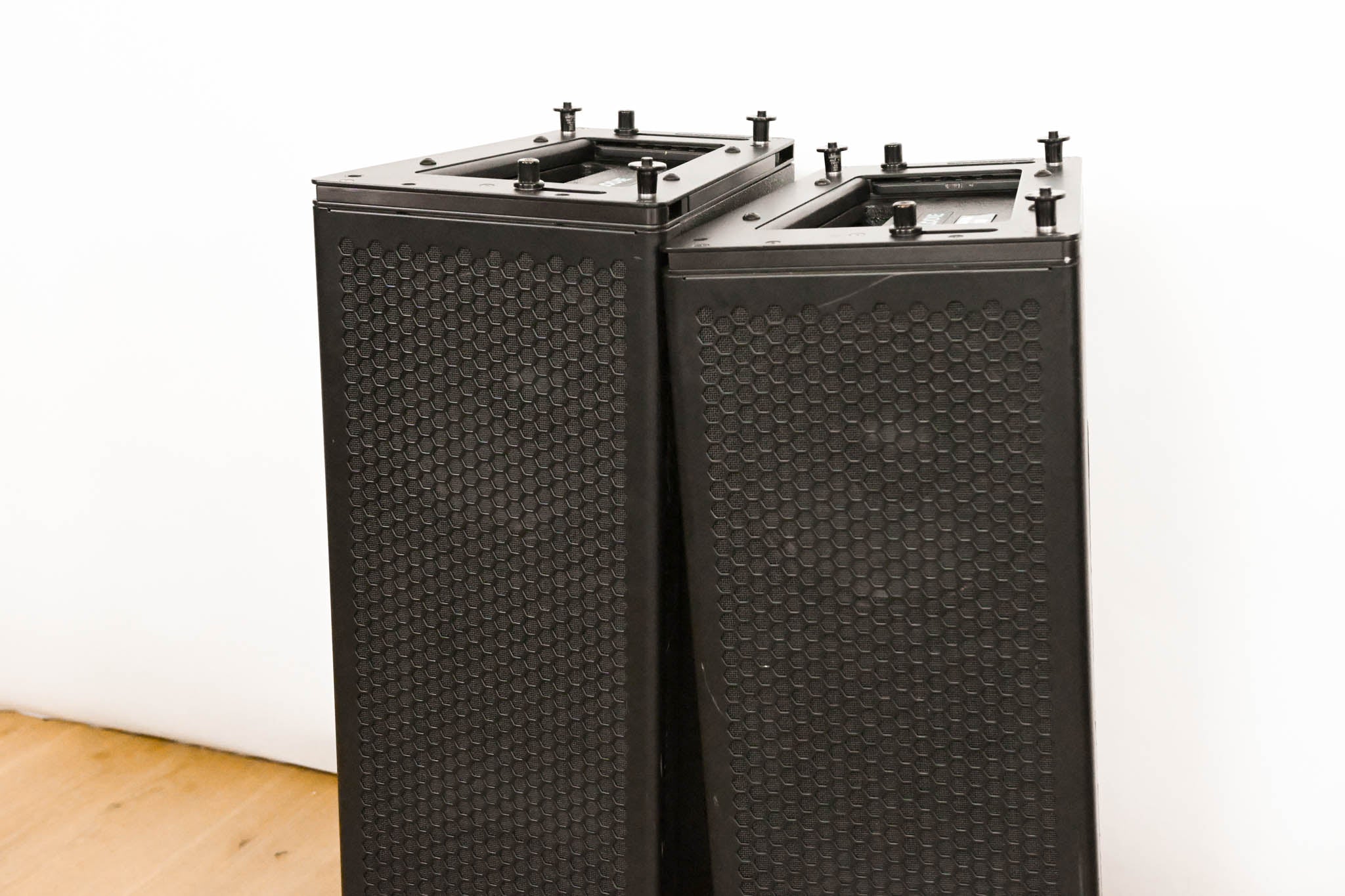 Meyer Sound M'elodie High-Power Curvilinear Array Loudspeaker (PAIR)