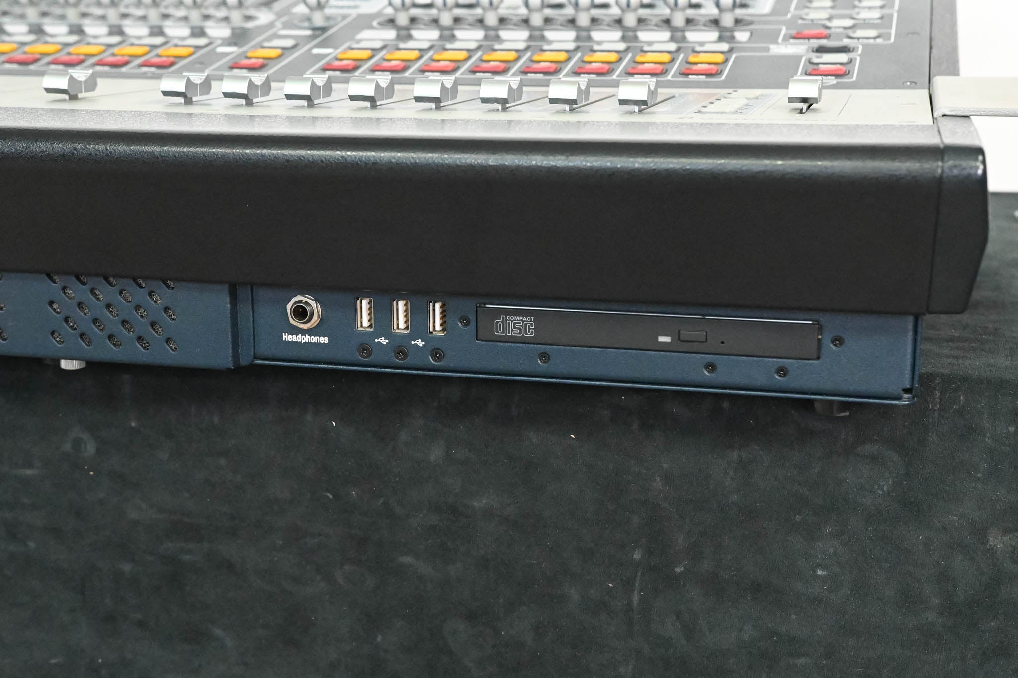 AVID Venue SC48 Digital Audio Mixing Console