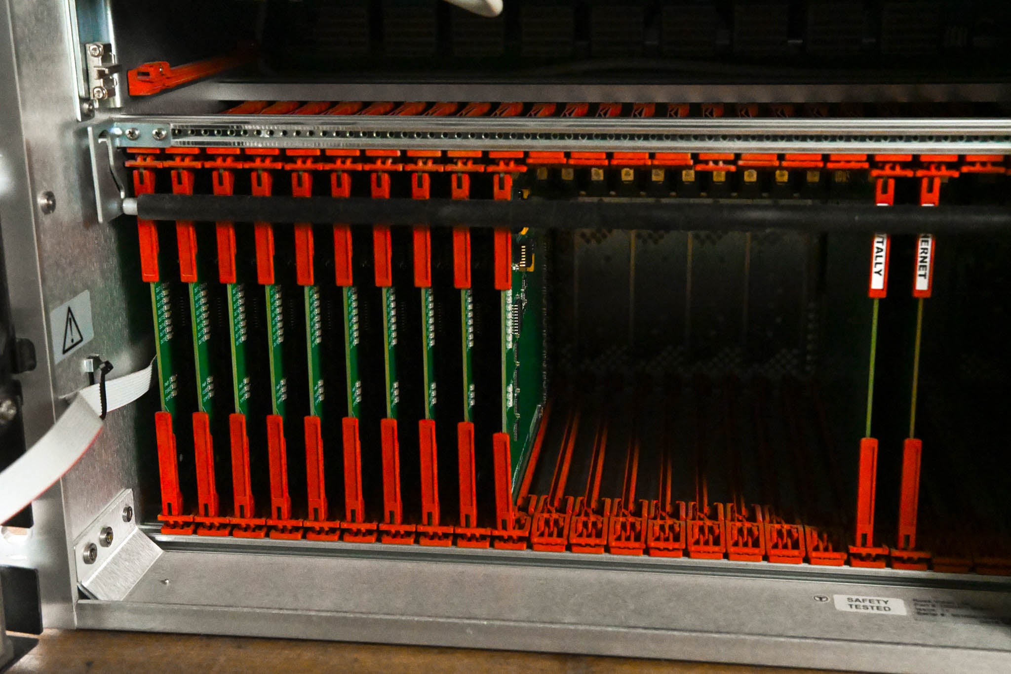 Ross Carbonite eXtreme (NK-3G144-X) Switcher w/ Carbonite 2M Panel