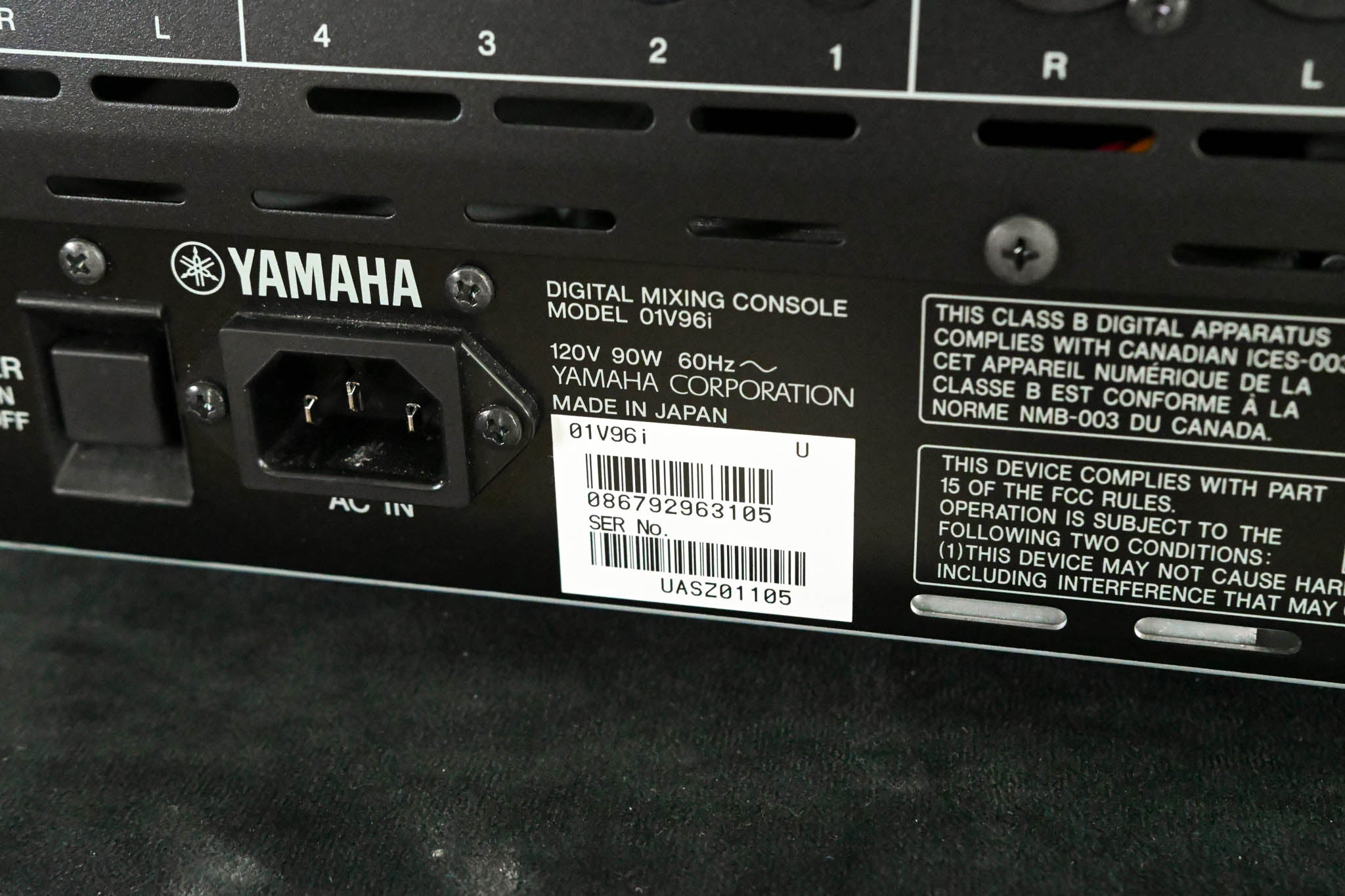 Yamaha 01V96i 96kHz 40-Channel Digital Mixing Console