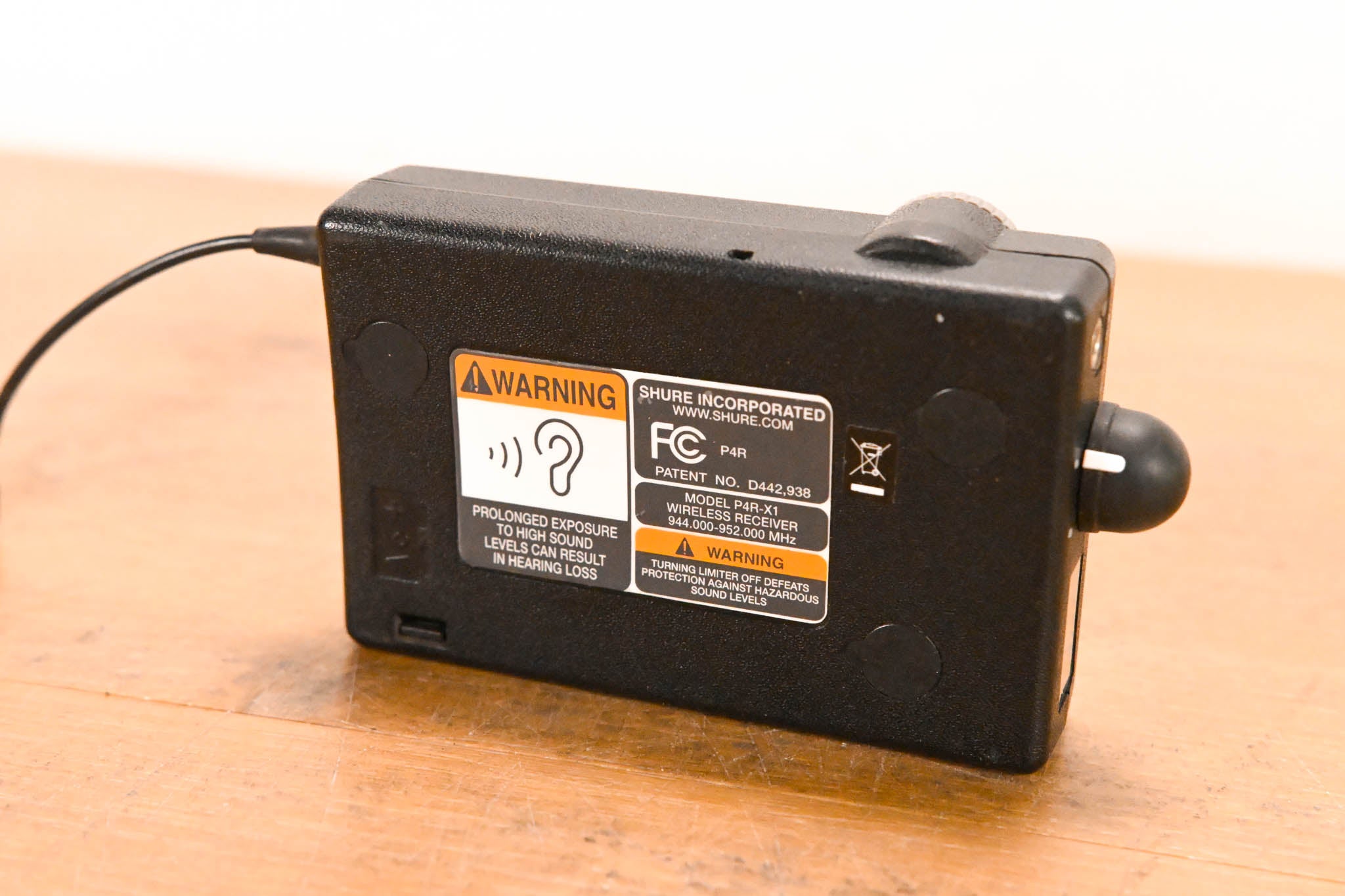 Shure PSM 400 In-Ear Monitoring System - X1 Band (NO POWER SUPPLY)