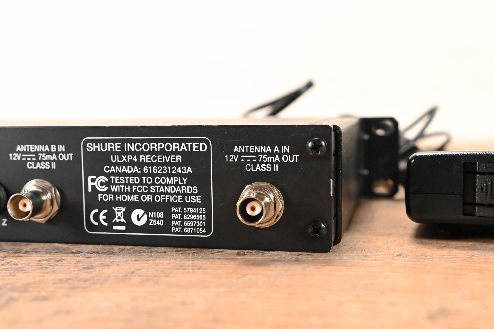 Shure ULXP14 Bodypack Wireless System - J1 Band: 554-590 MHz