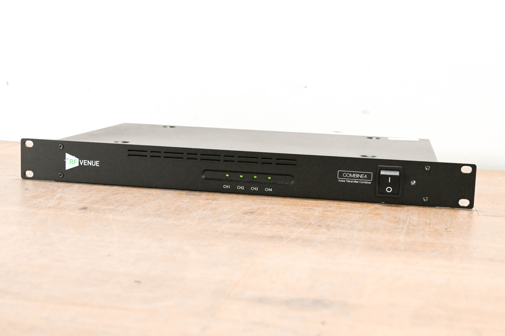 RF Venue COMBINE4 4-Channel UHF IEM Transmitter Antenna Combiner