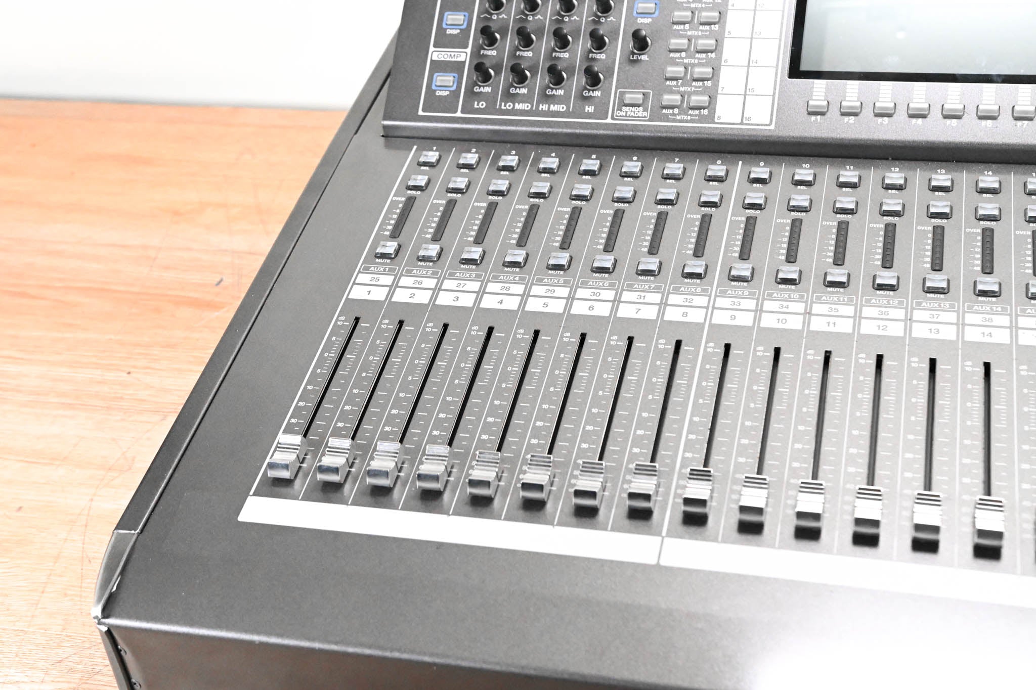 Roland M-480(V) 48-Channel Live Digital Mixing Console