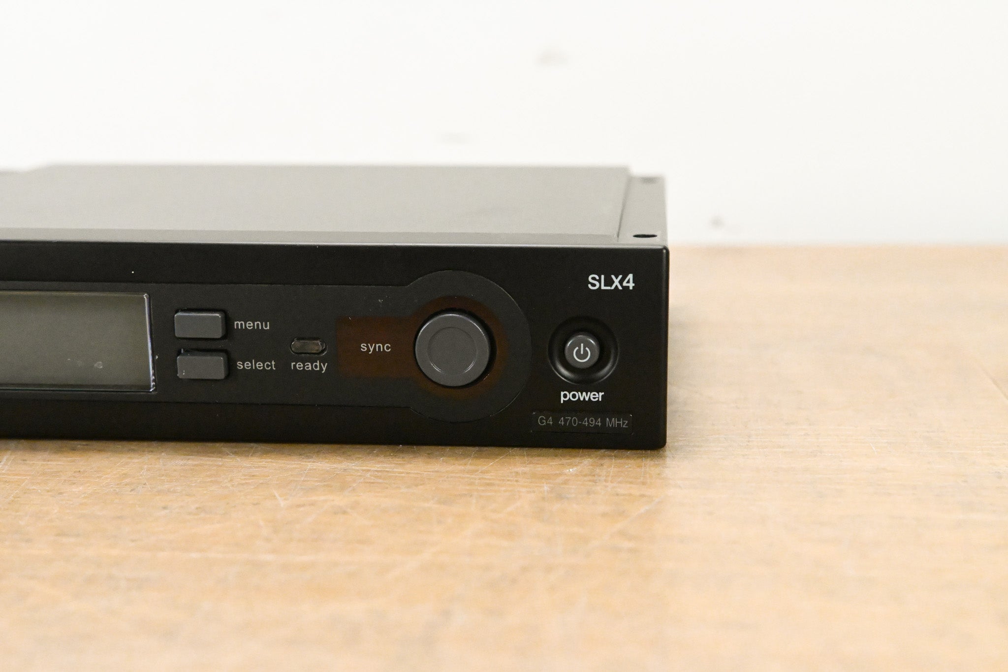 Shure SLX4 Wireless Receiver - G4 Band: 470-494 MHz (NO POWER SUPPLY)
