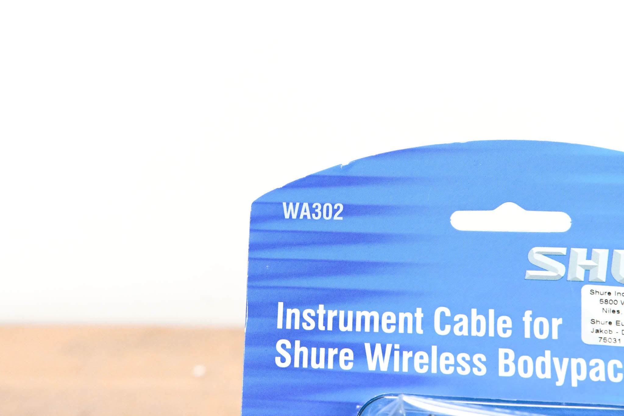Shure WA302 TA4F to 1/4" Instrument Cable for Wireless Bodypacks - 2.5'