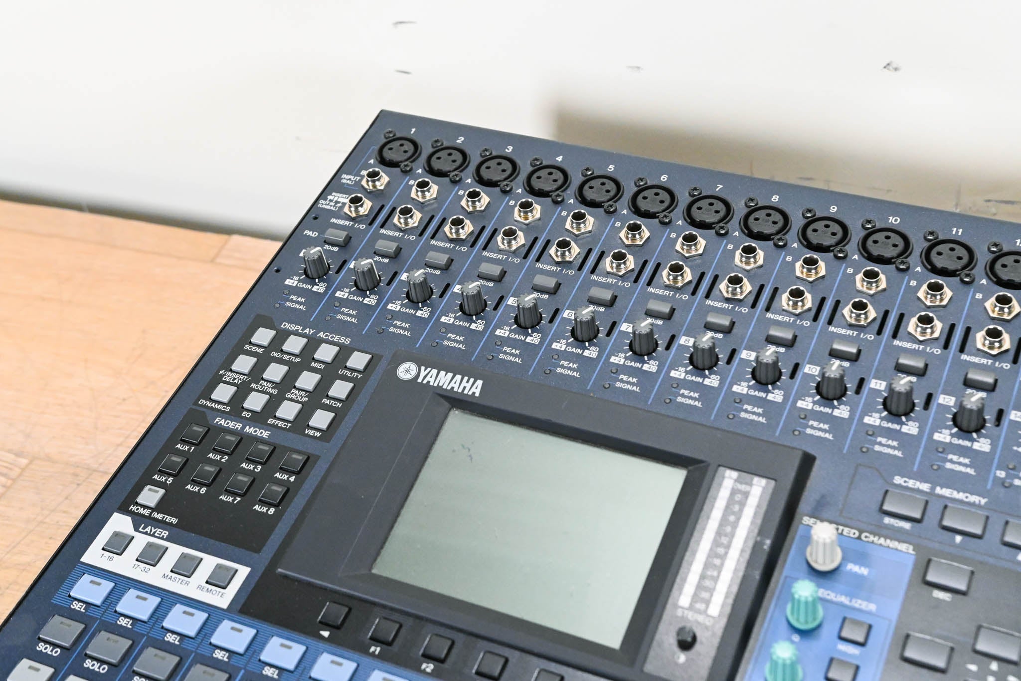 Yamaha 01V96 24-Bit/96k Digital Recording Mixer